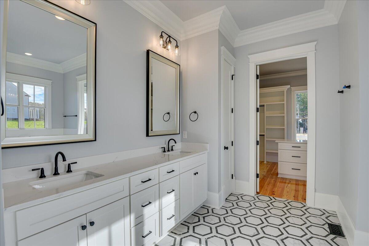 1807 Smith Crawford Road