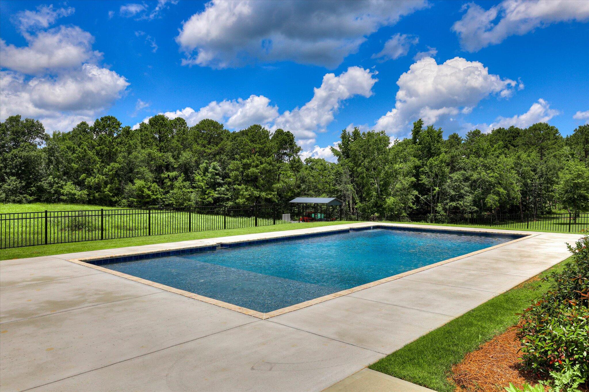 1807 Smith Crawford Road