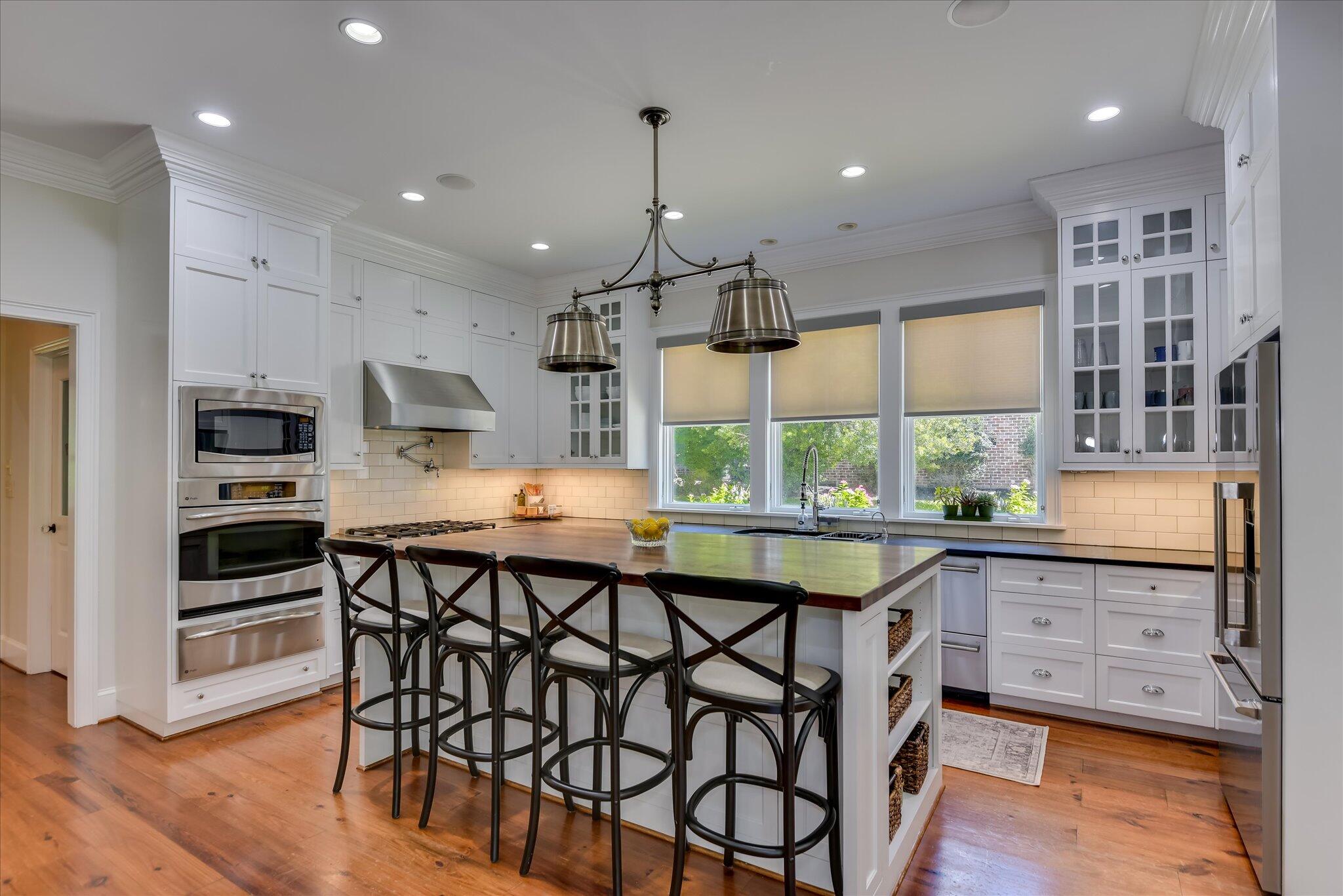 1595 River Island Parkway