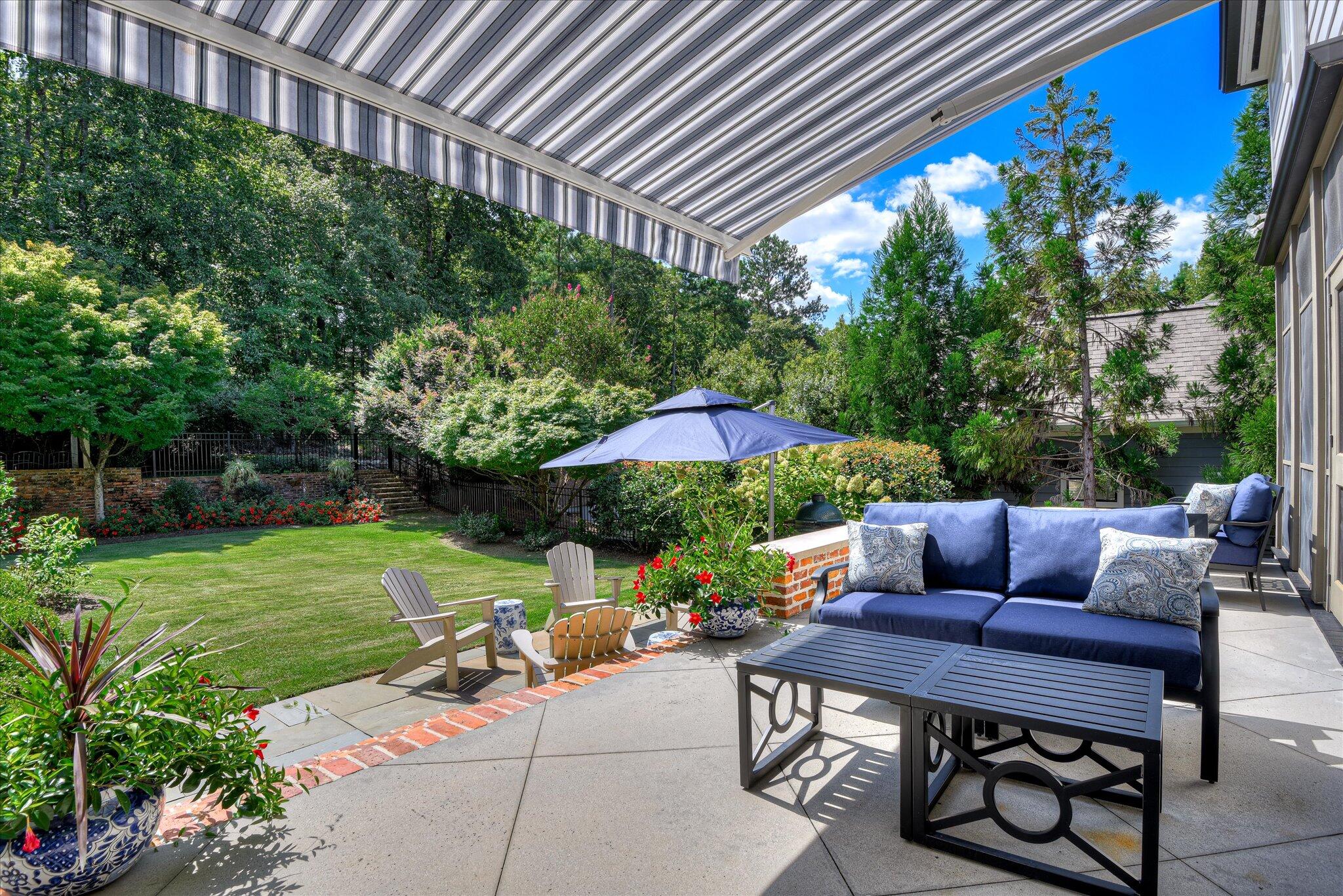 1595 River Island Parkway