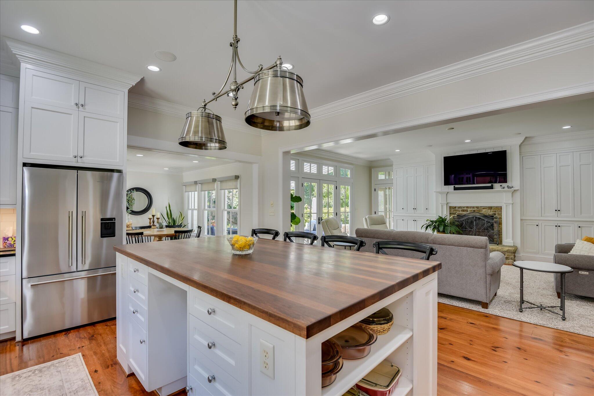 1595 River Island Parkway