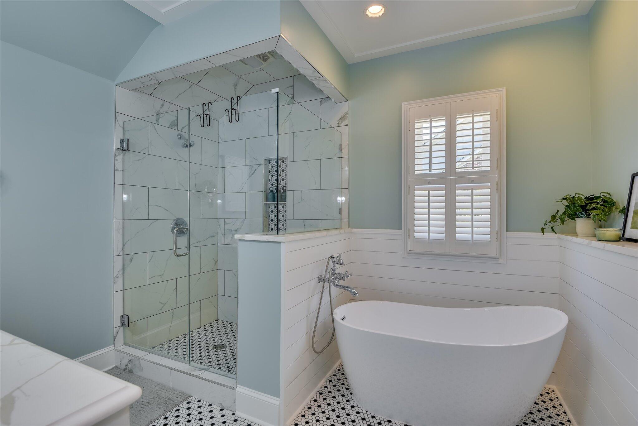 1595 River Island Parkway