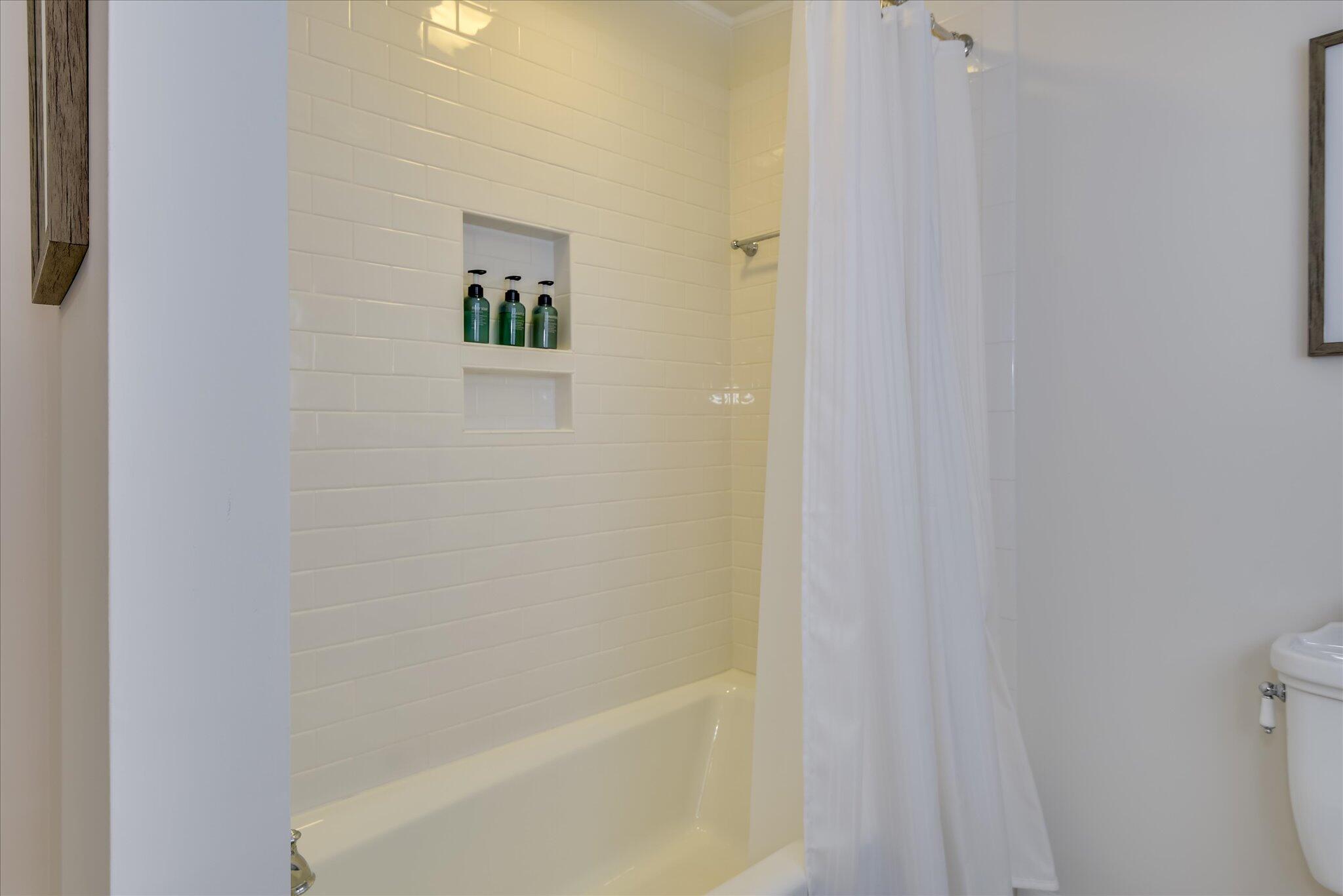 1595 River Island Parkway