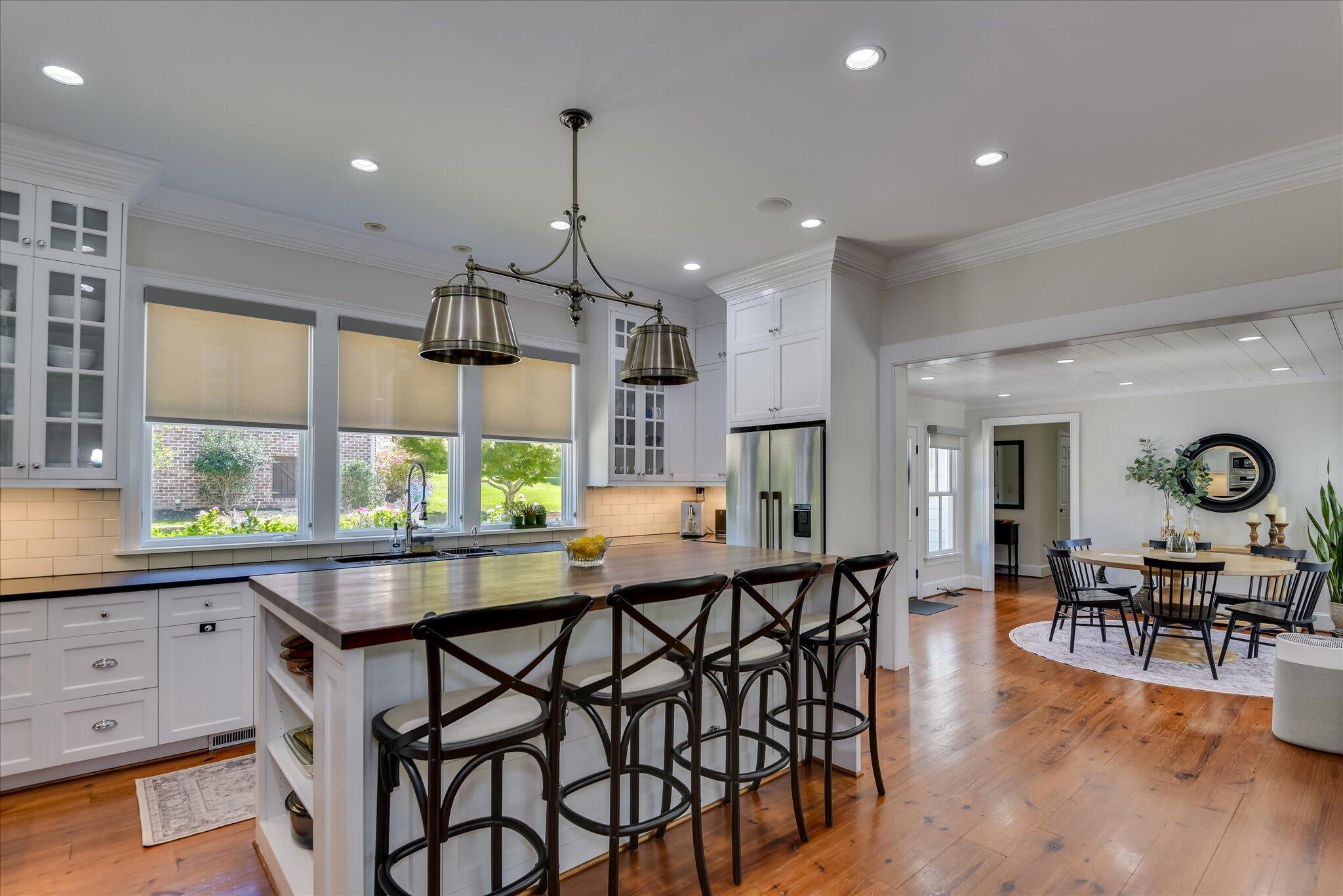 1595 River Island Parkway