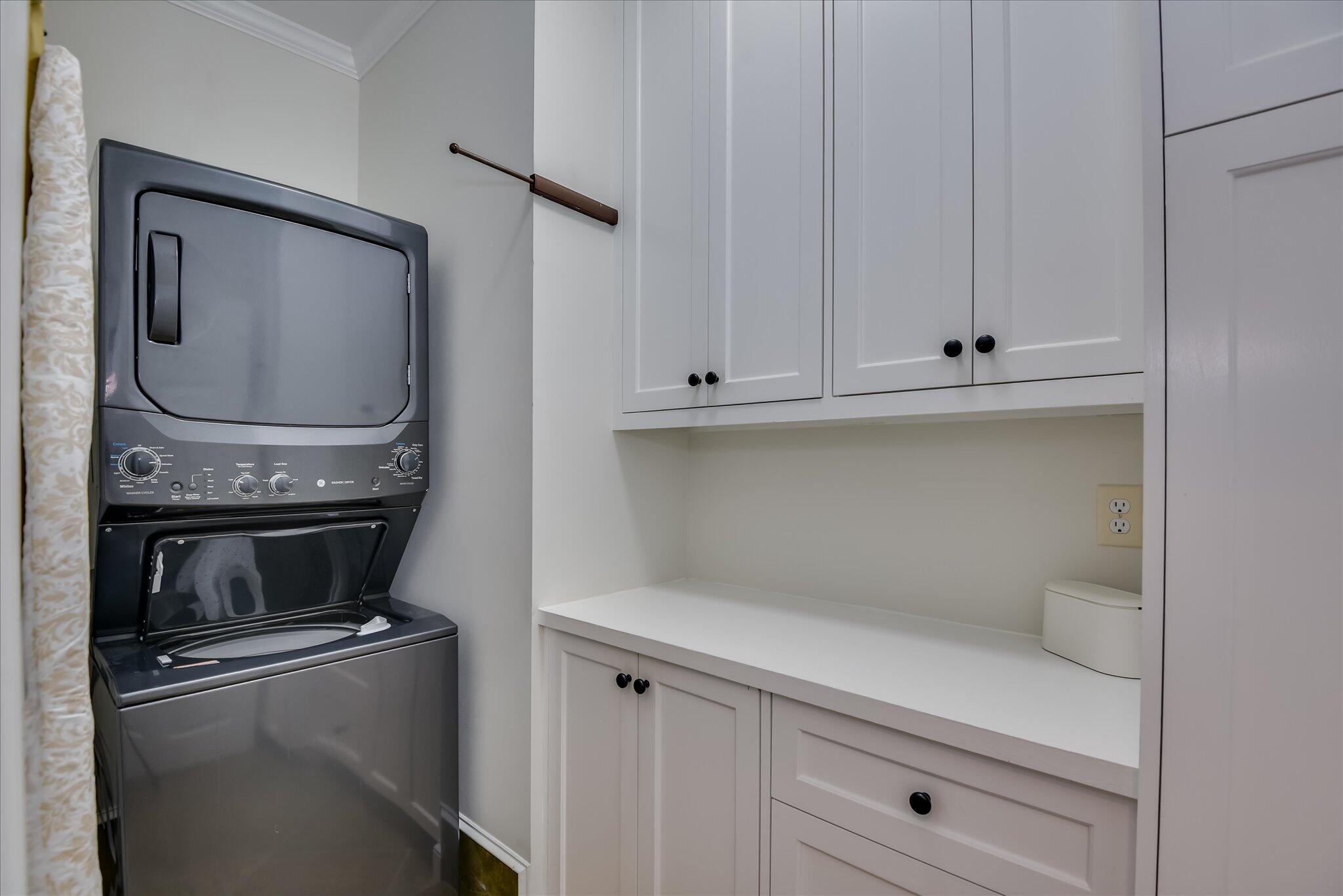 1595 River Island Parkway