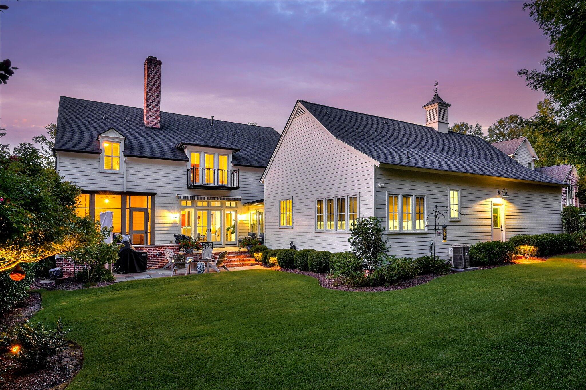 1595 River Island Parkway