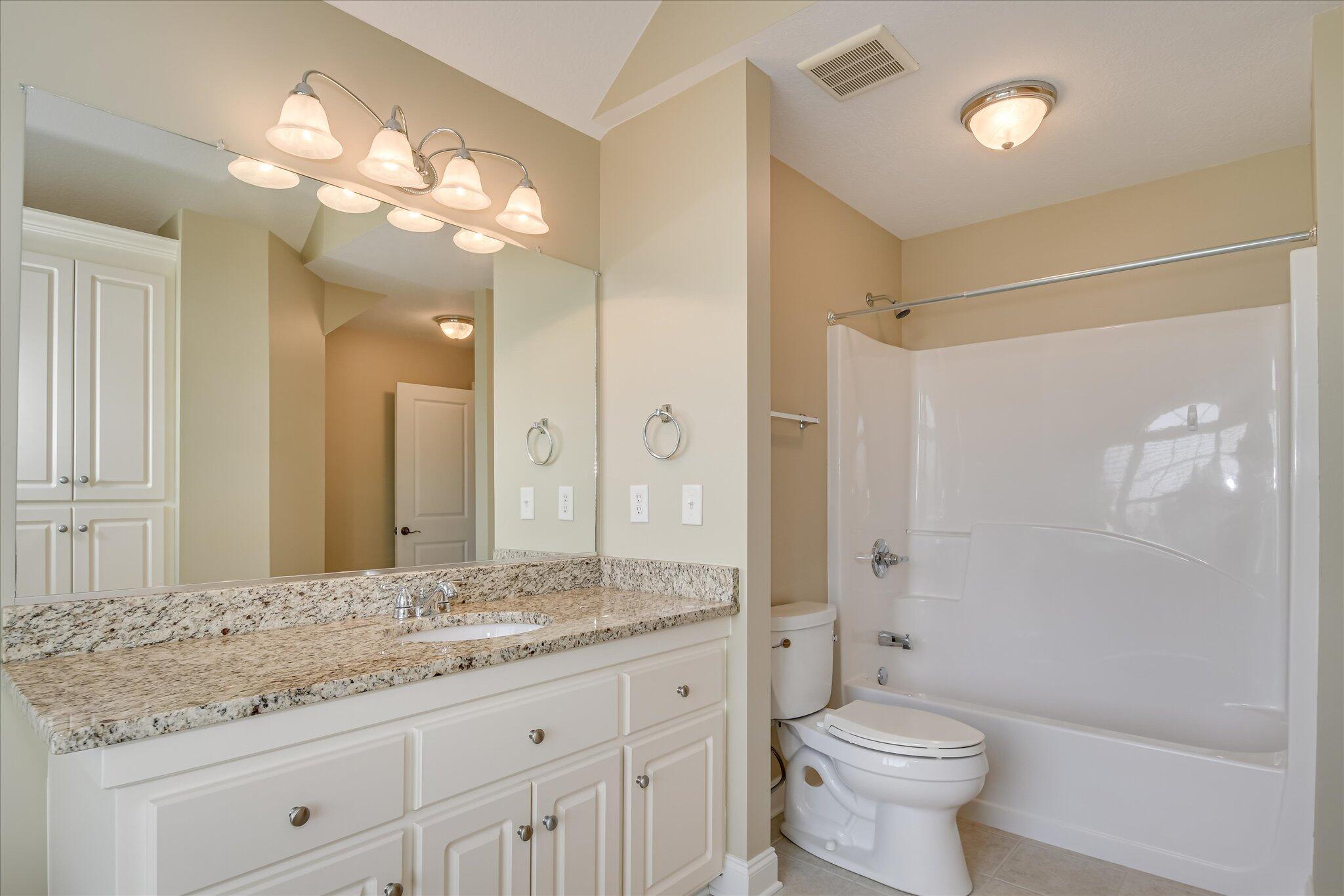 1459 Knob Hill Circle