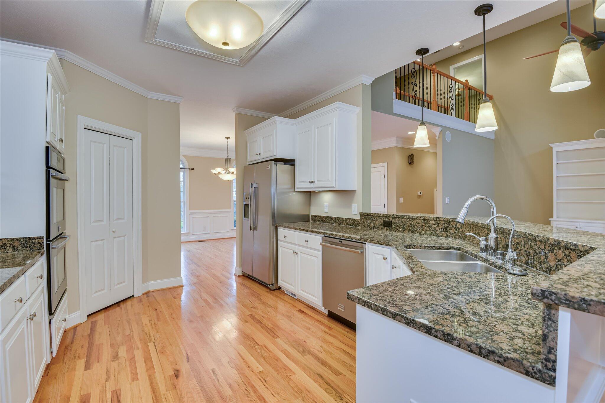 1459 Knob Hill Circle