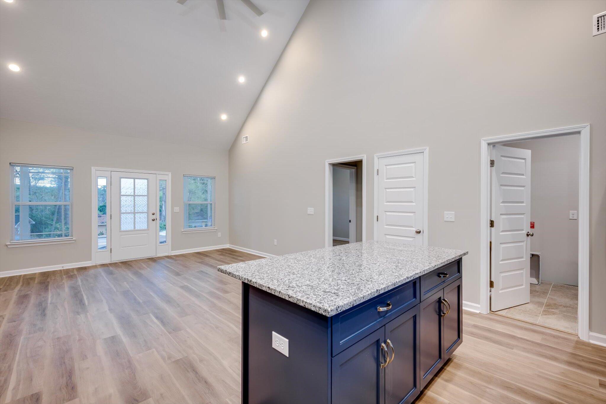 2527 Meadowbrook Drive