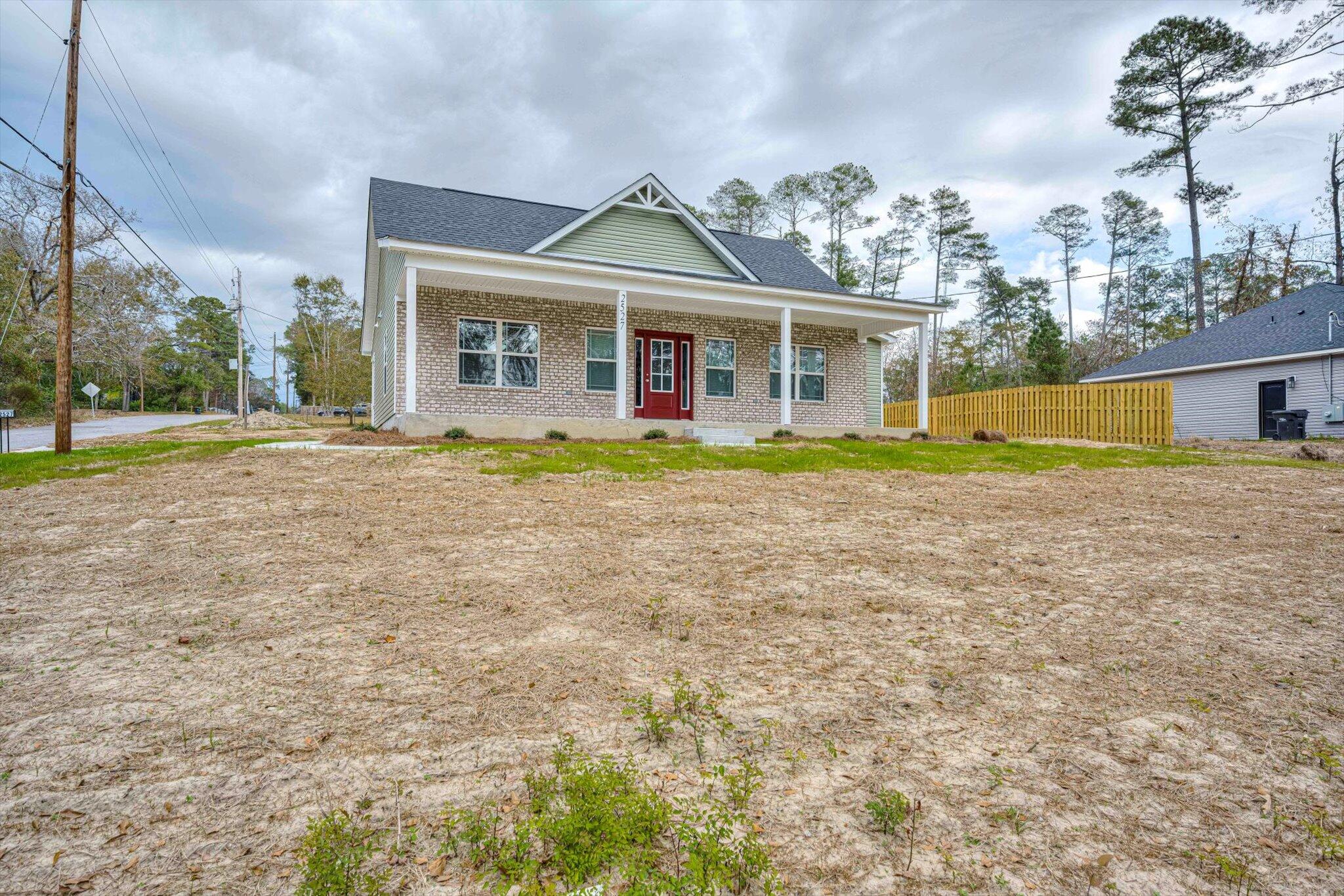 2527 Meadowbrook Drive