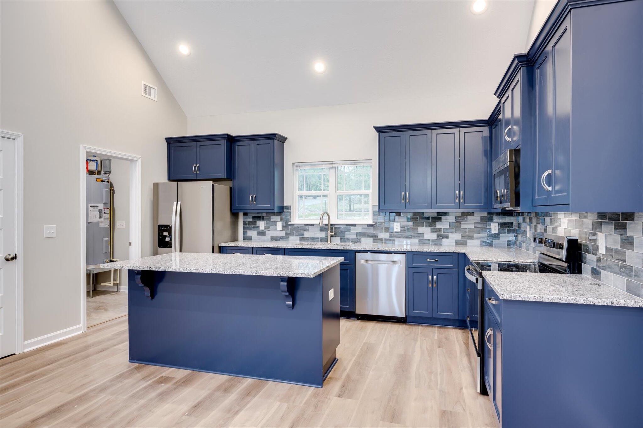 2527 Meadowbrook Drive