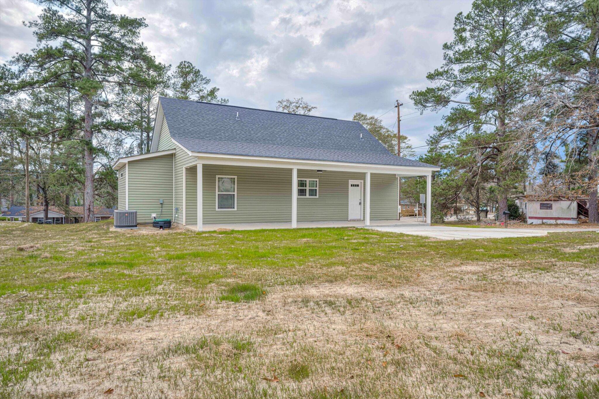 2527 Meadowbrook Drive