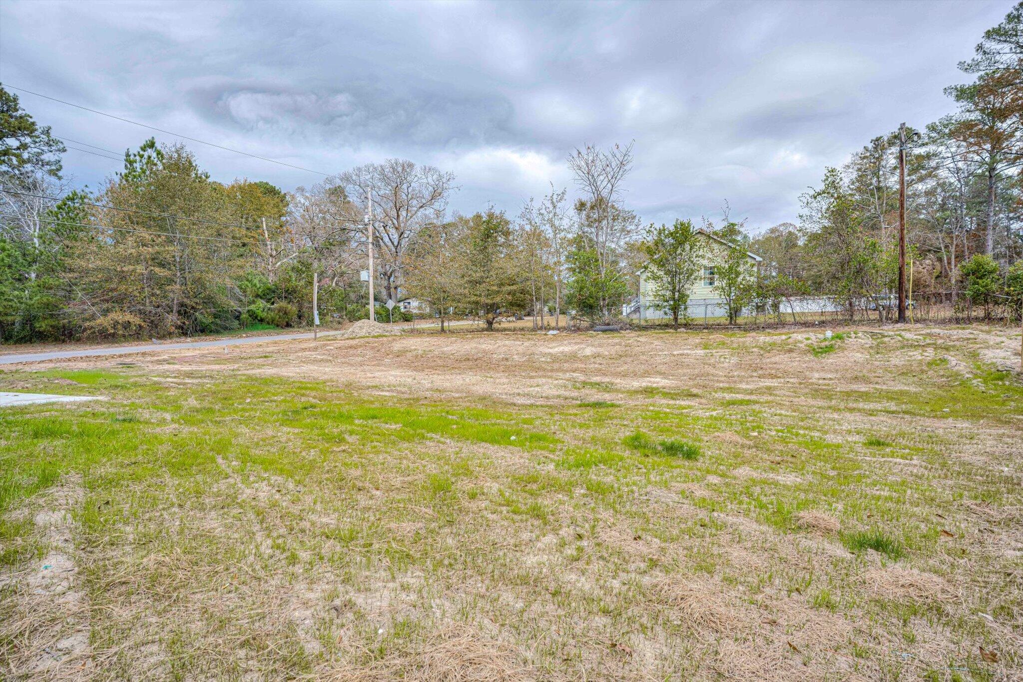 2527 Meadowbrook Drive