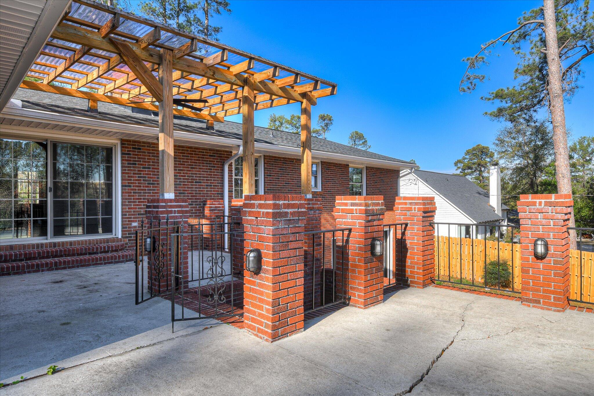 2225 Morningside Drive