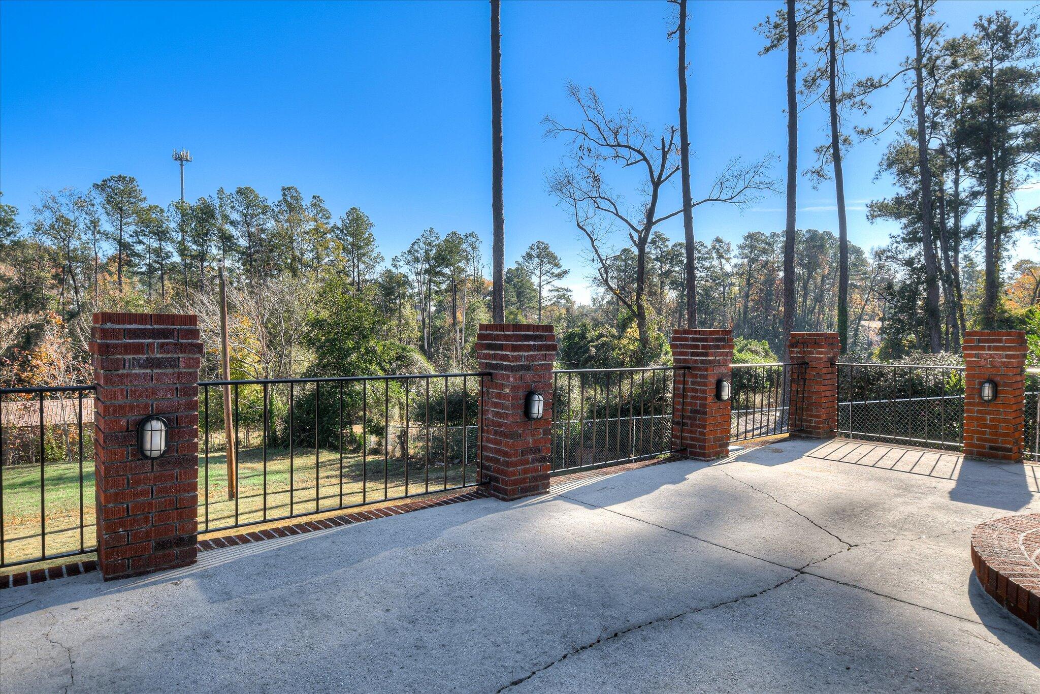 2225 Morningside Drive