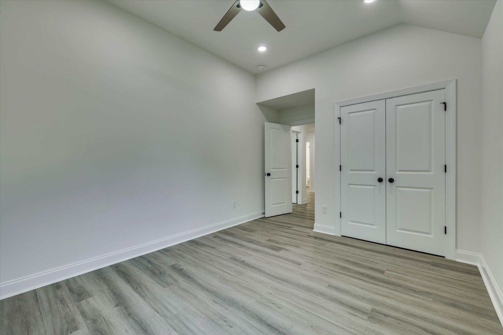 805 Leslie Court
