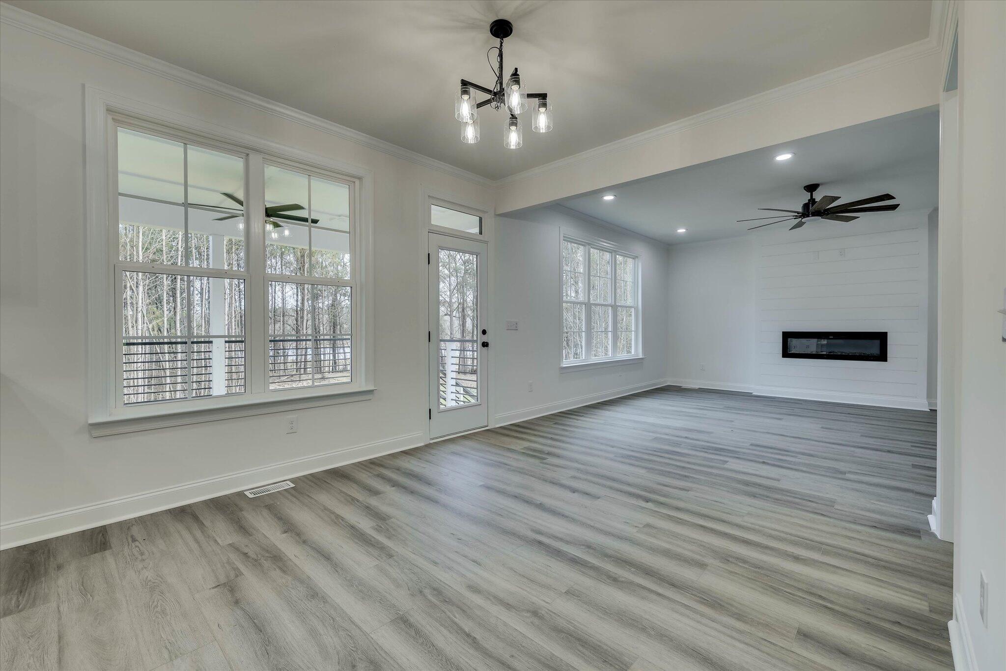 805 Leslie Court