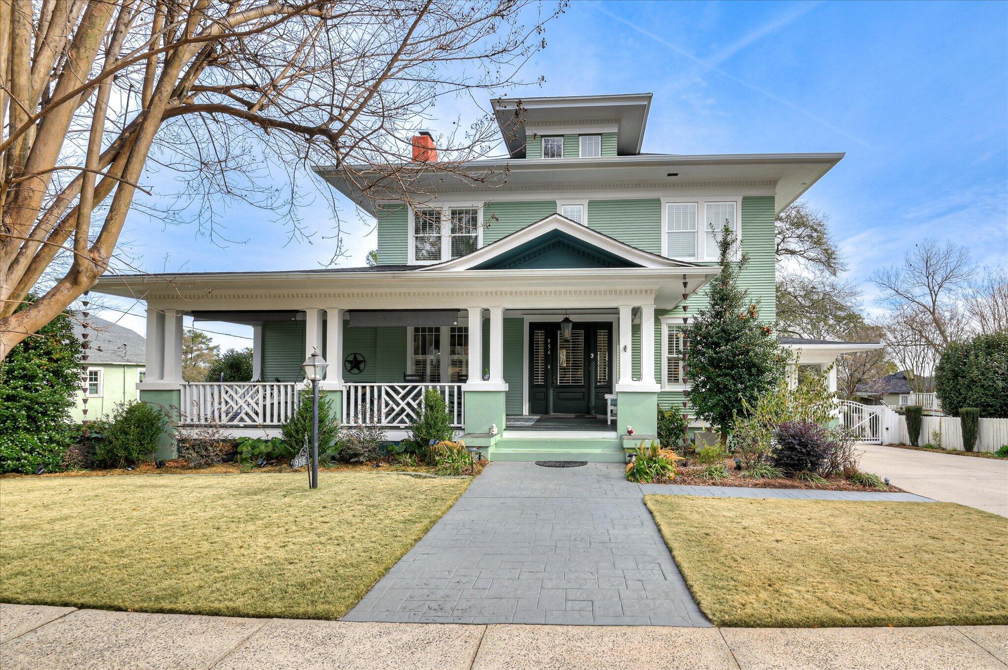 956 Heard Avenue
