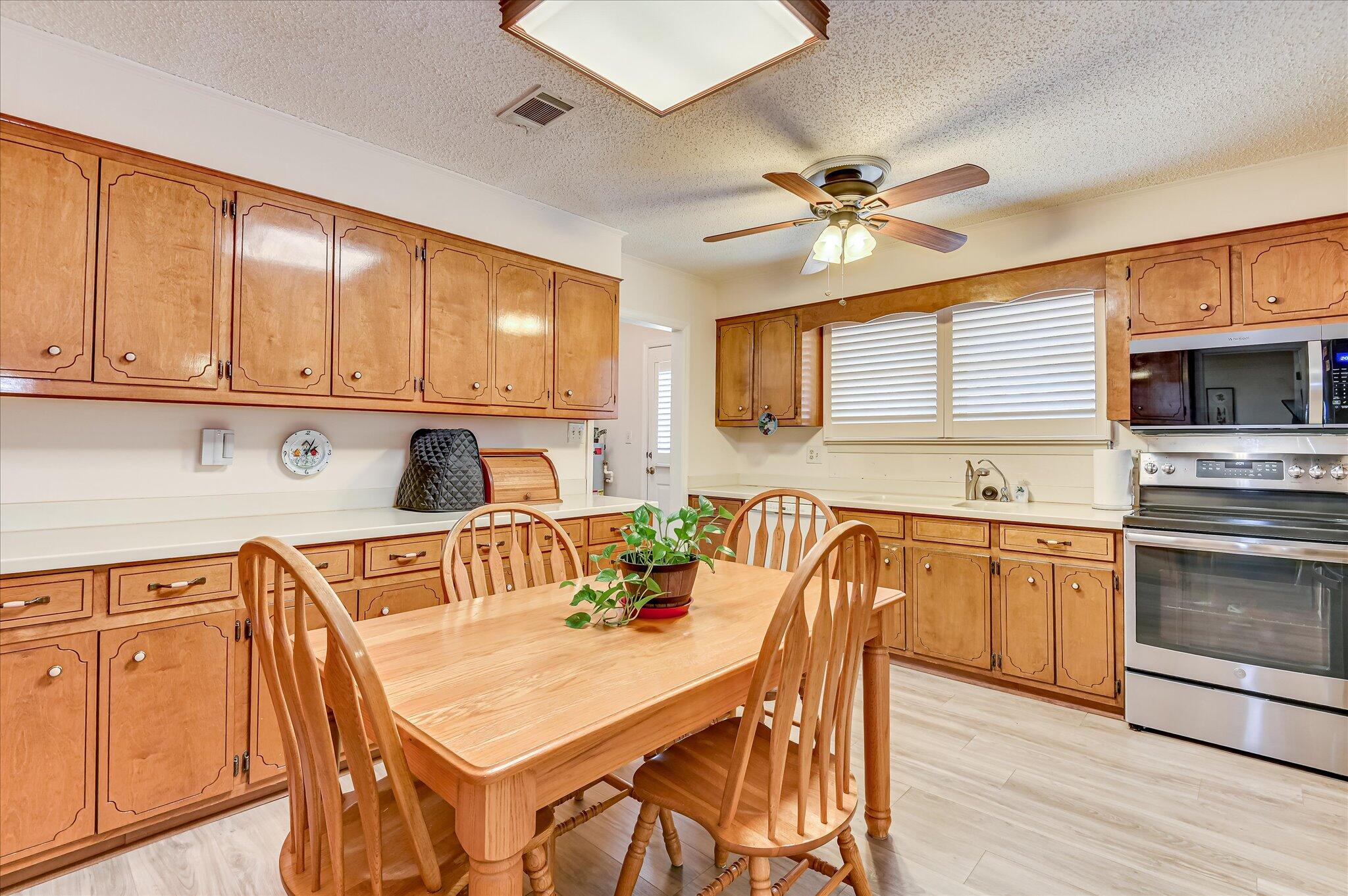 193 Creek View Circle