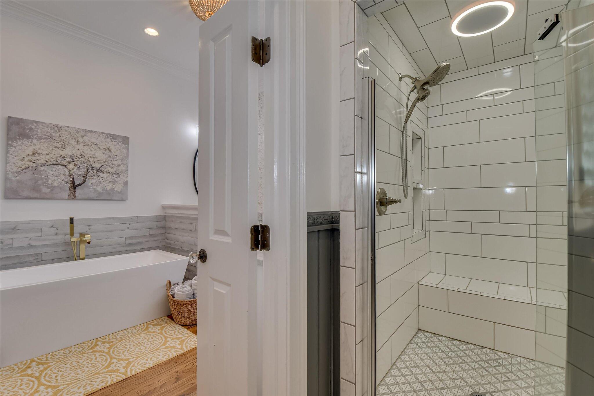 704 Summergate Court