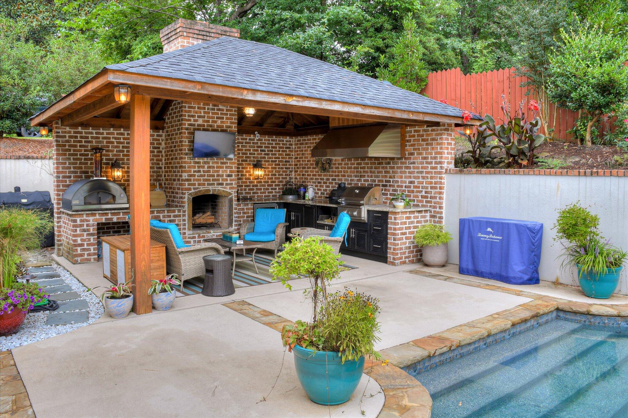 704 Summergate Court