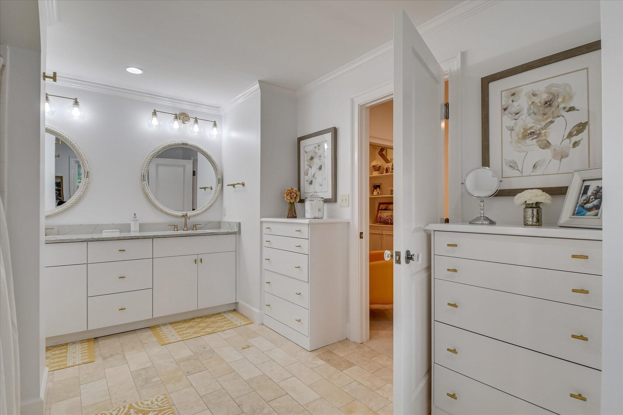 704 Summergate Court