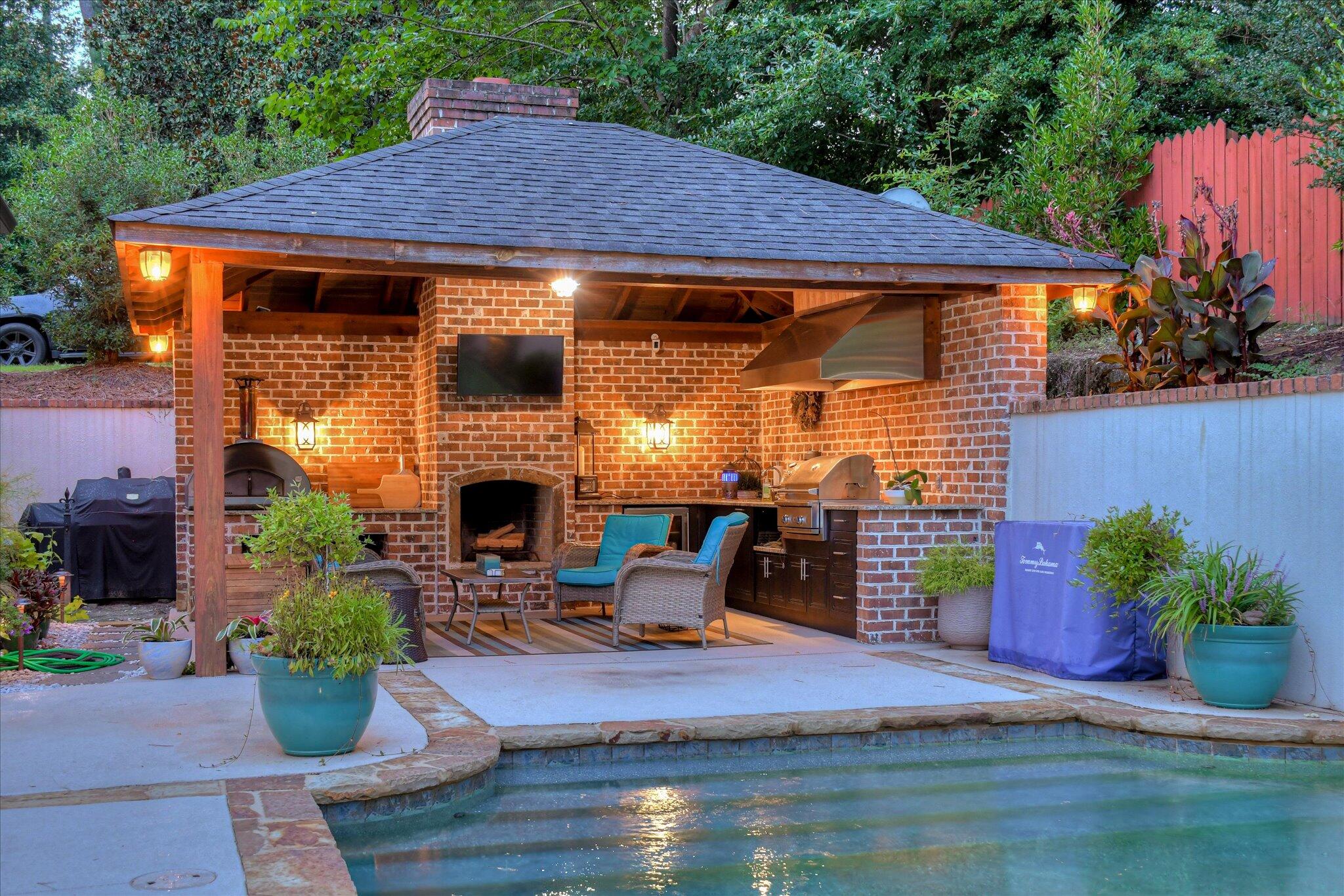 704 Summergate Court