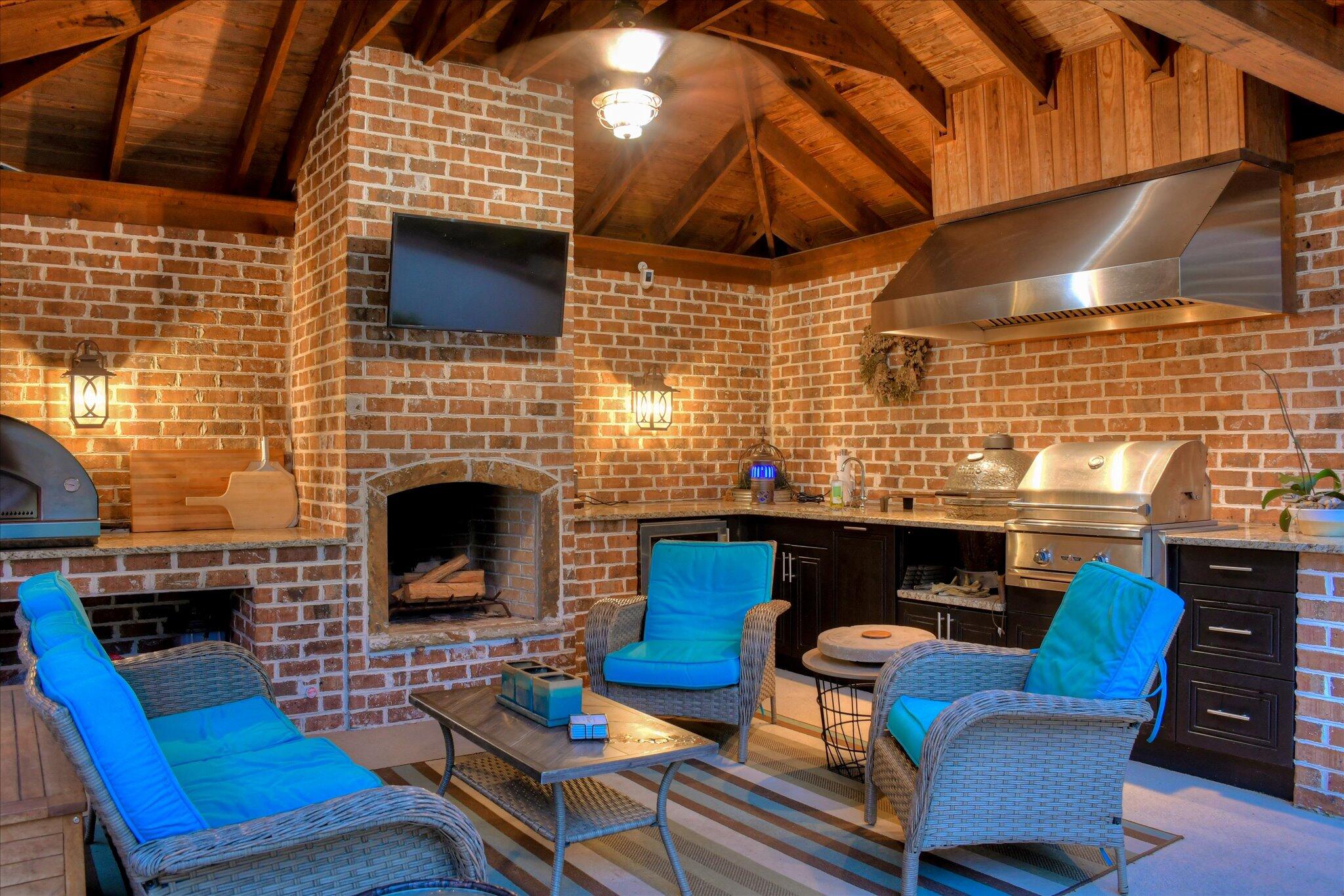 704 Summergate Court