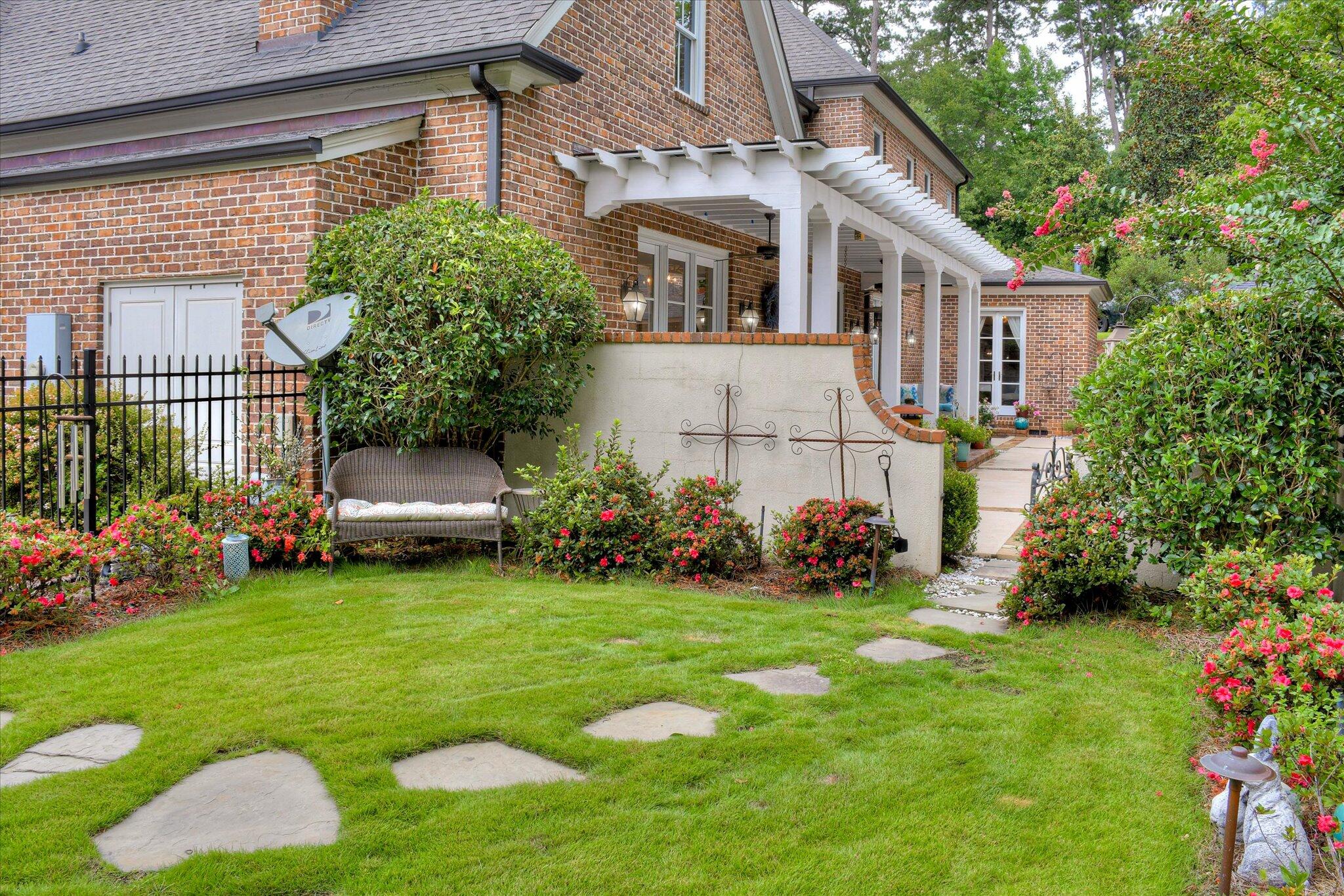 704 Summergate Court