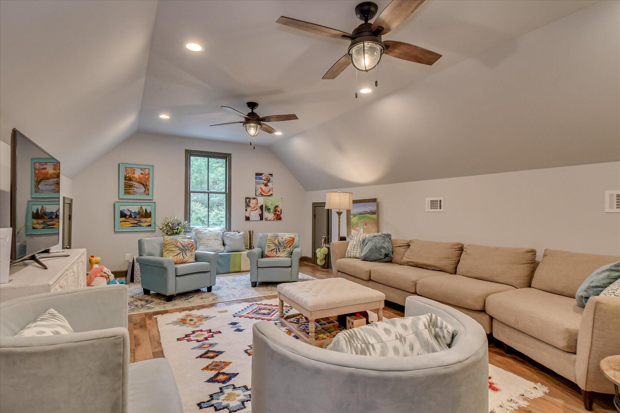 704 Summergate Court