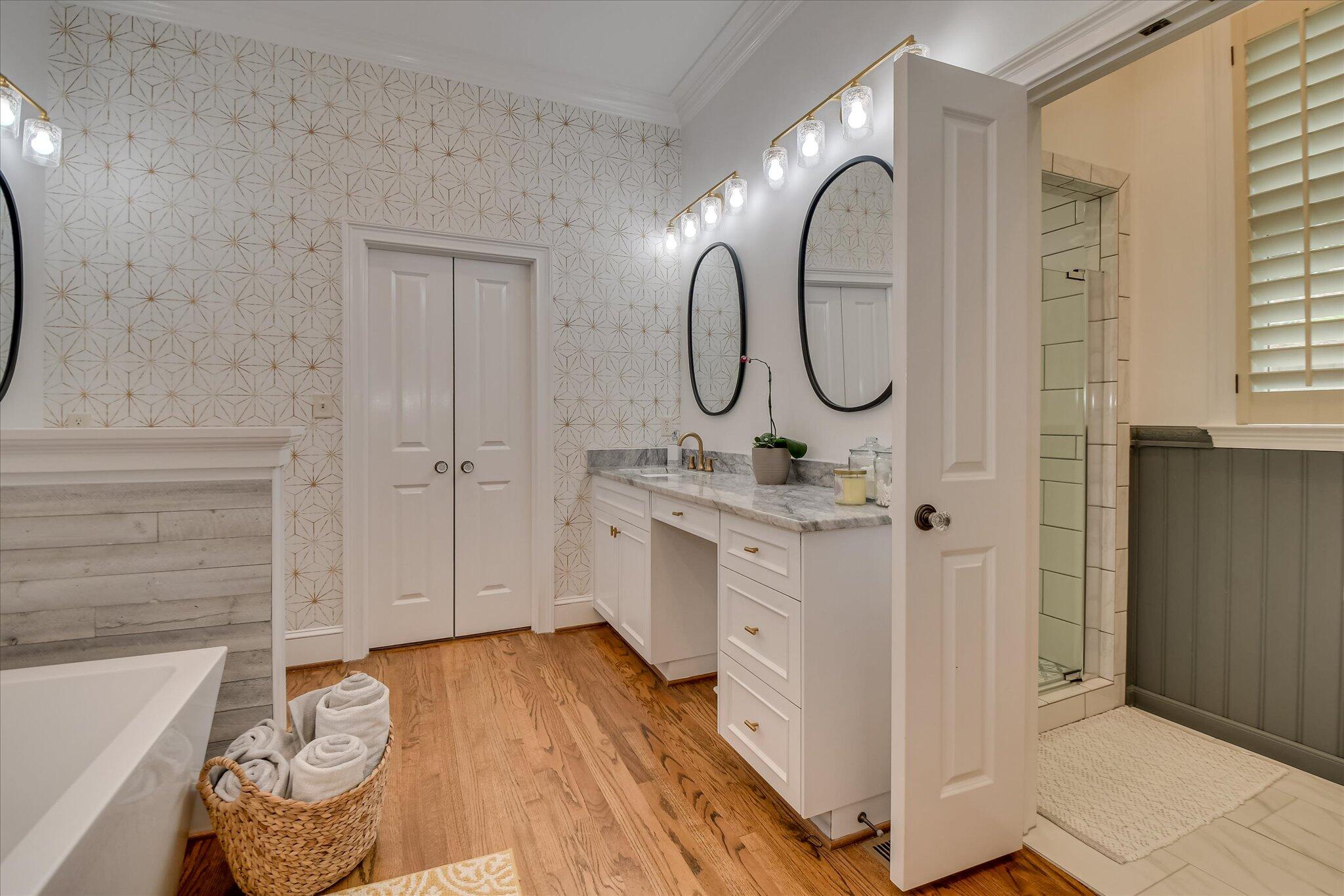 704 Summergate Court