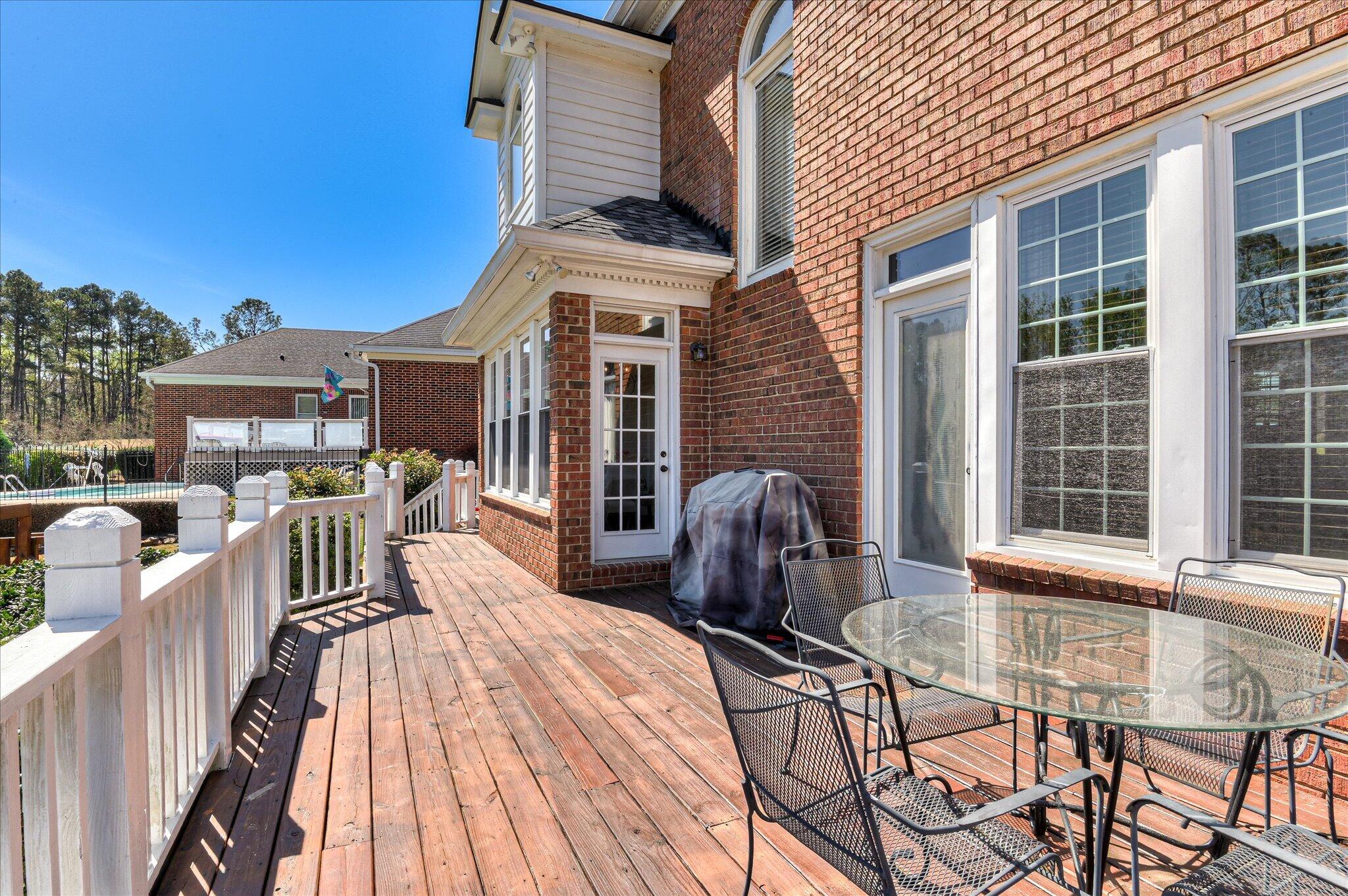 836 Park Chase Drive