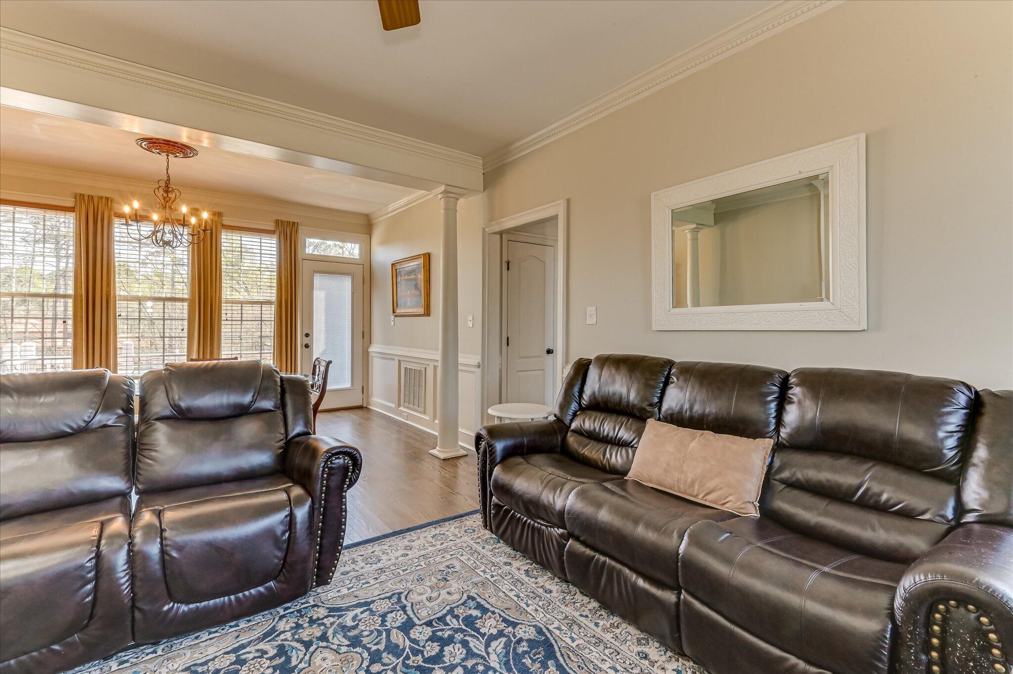 836 Park Chase Drive