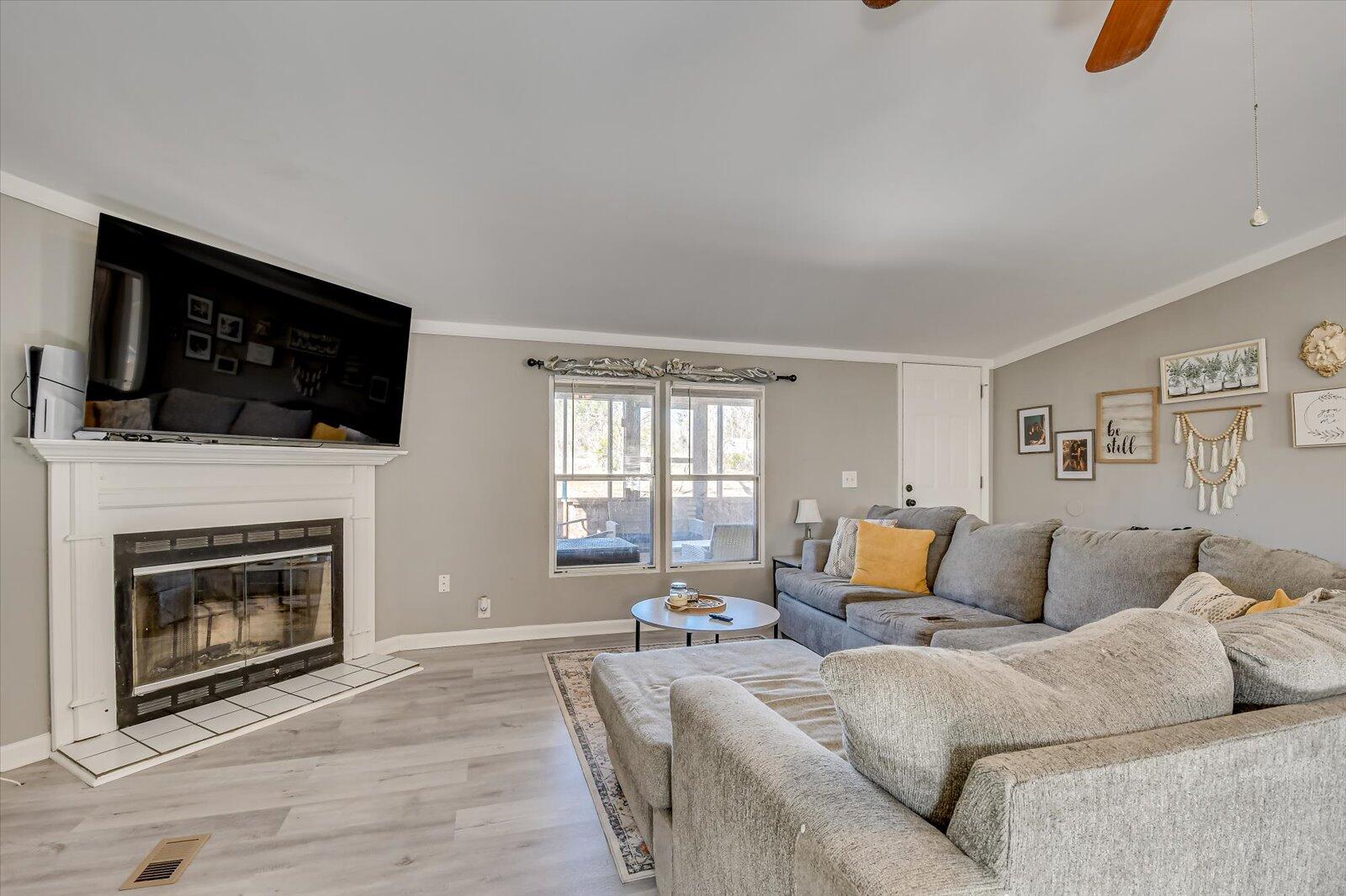 2530 Pine Needle Road