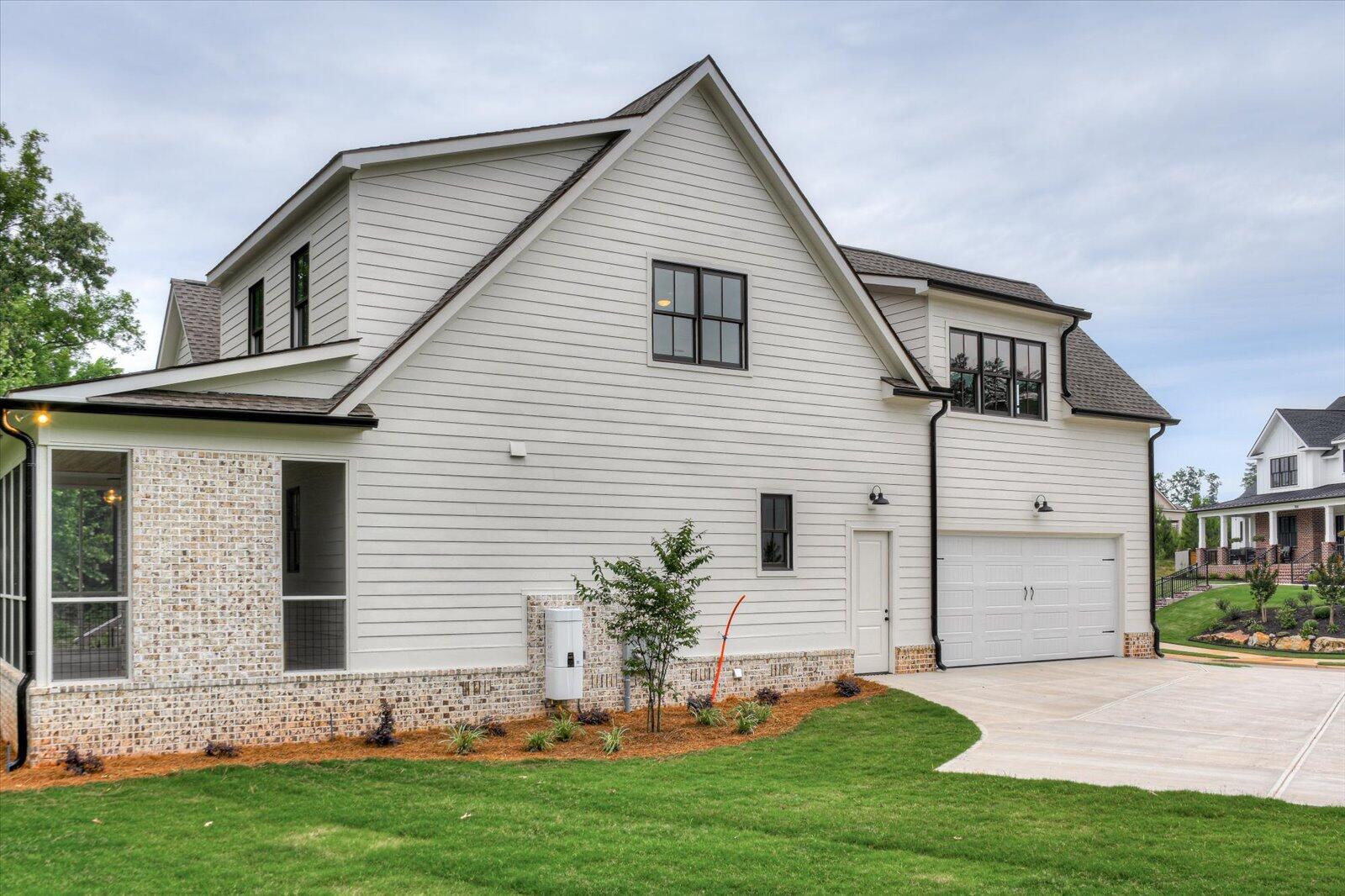 3107 Carillon Way