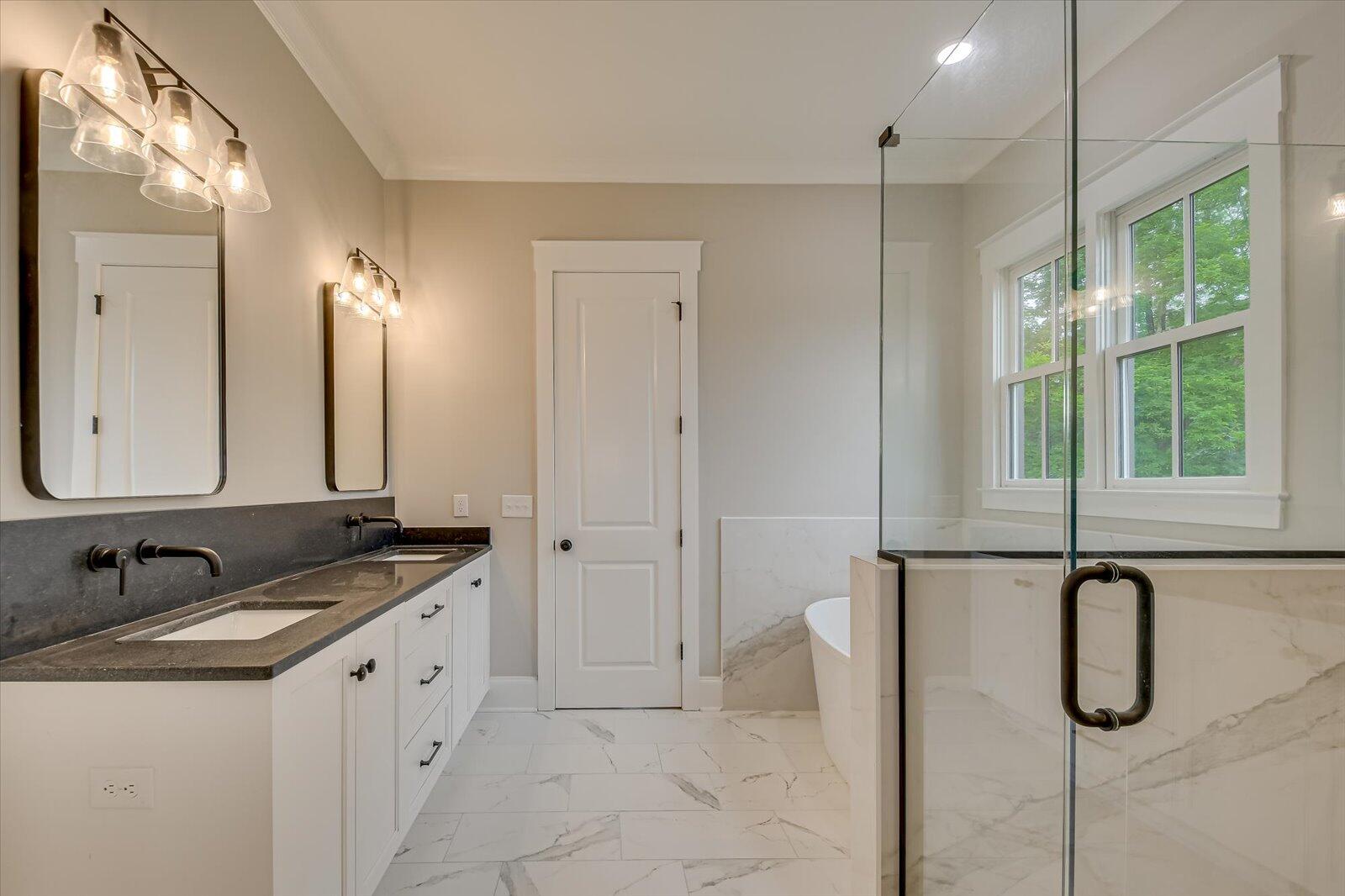 3107 Carillon Way