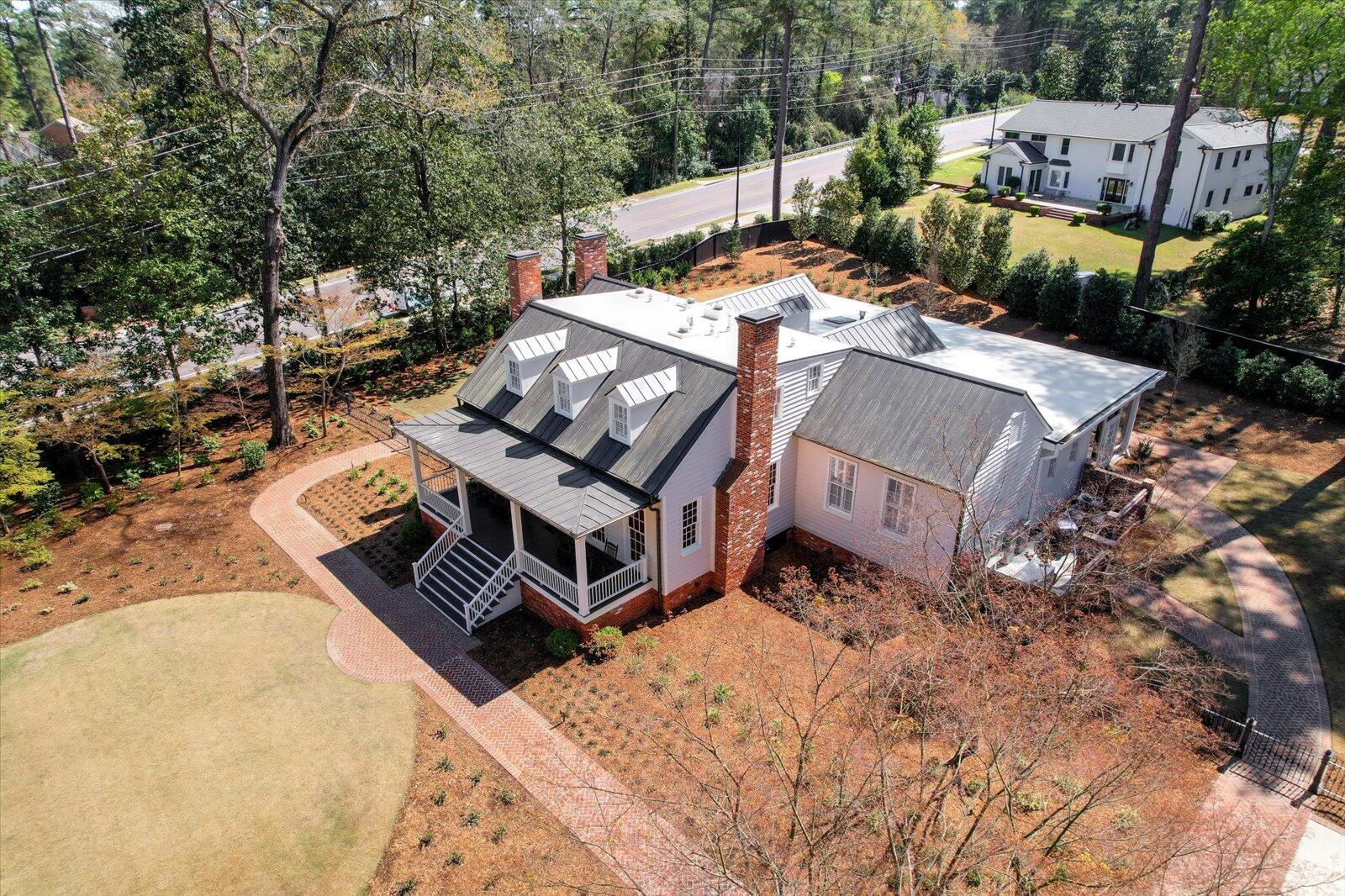 2 Indian Creek Road