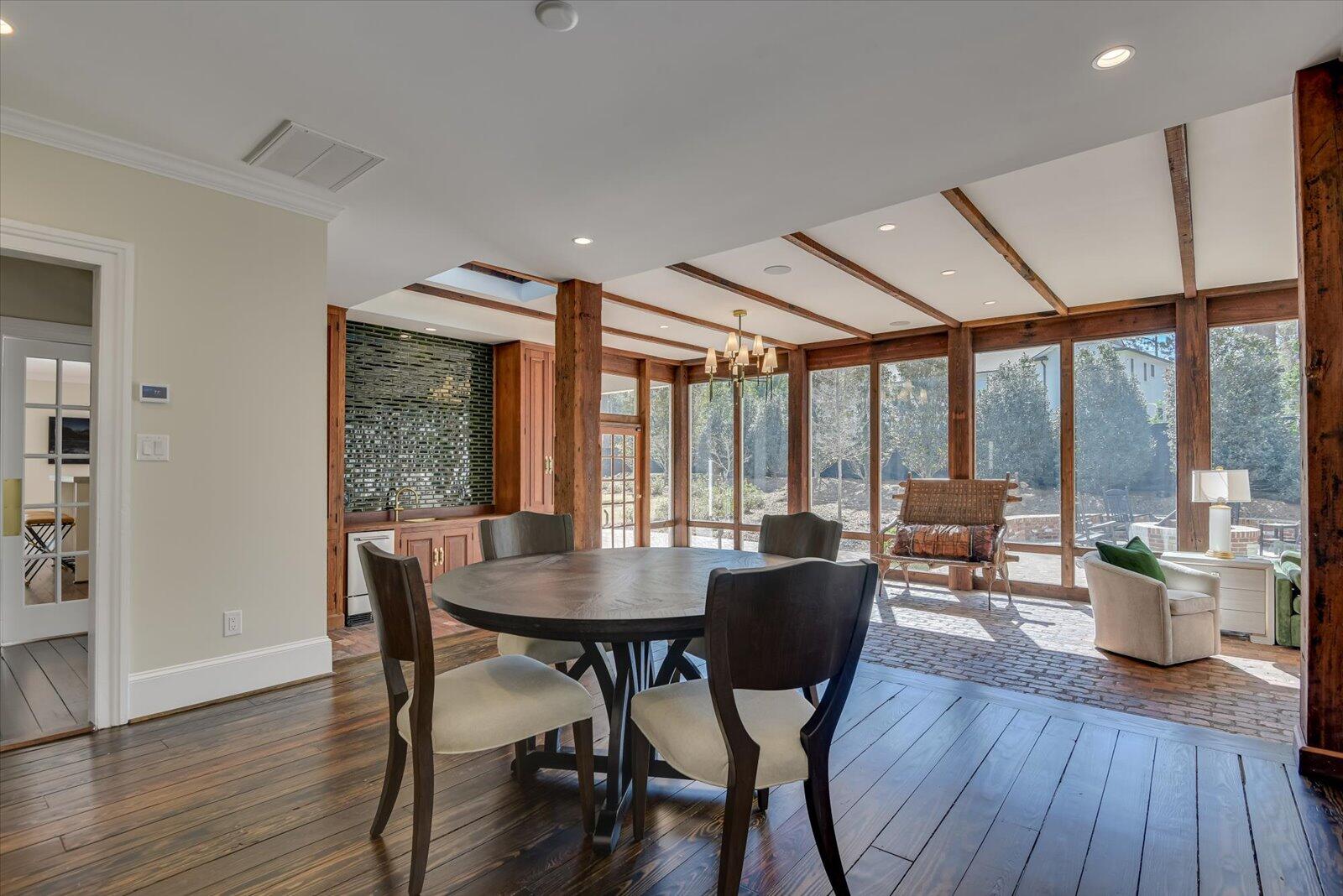 2 Indian Creek Road
