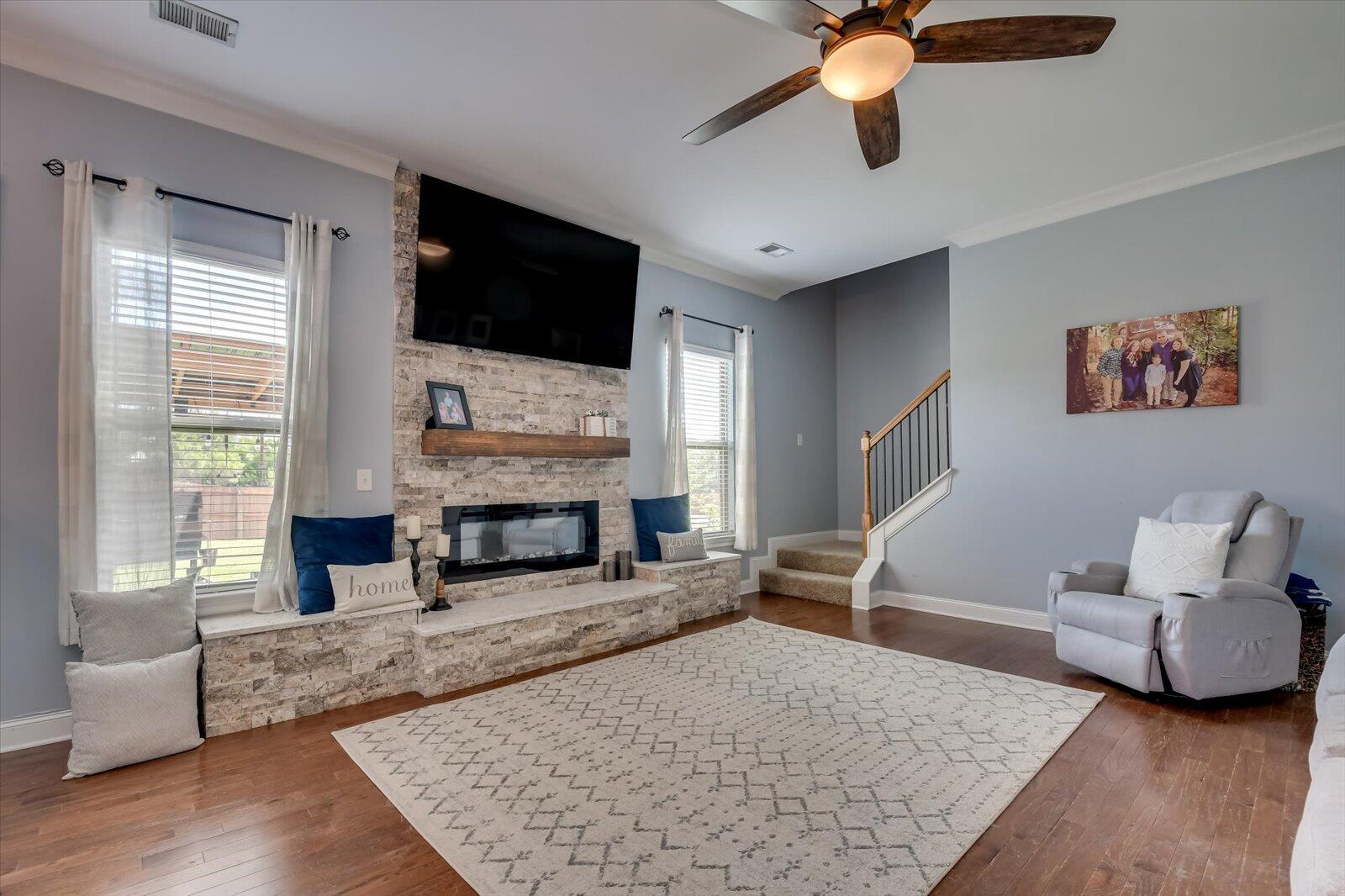 1421 Dooley Lane