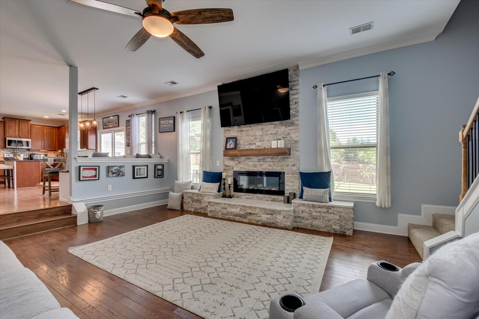 1421 Dooley Lane