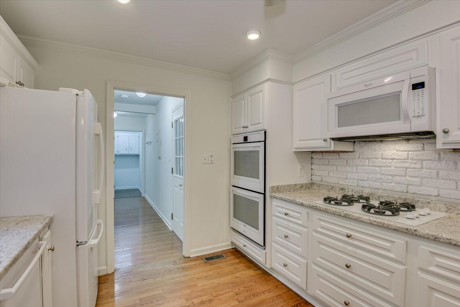 2709 Kipling Drive
