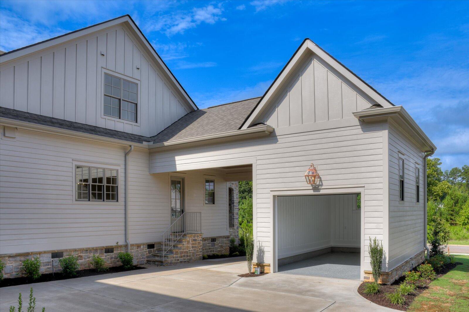 3102 Carillon Way