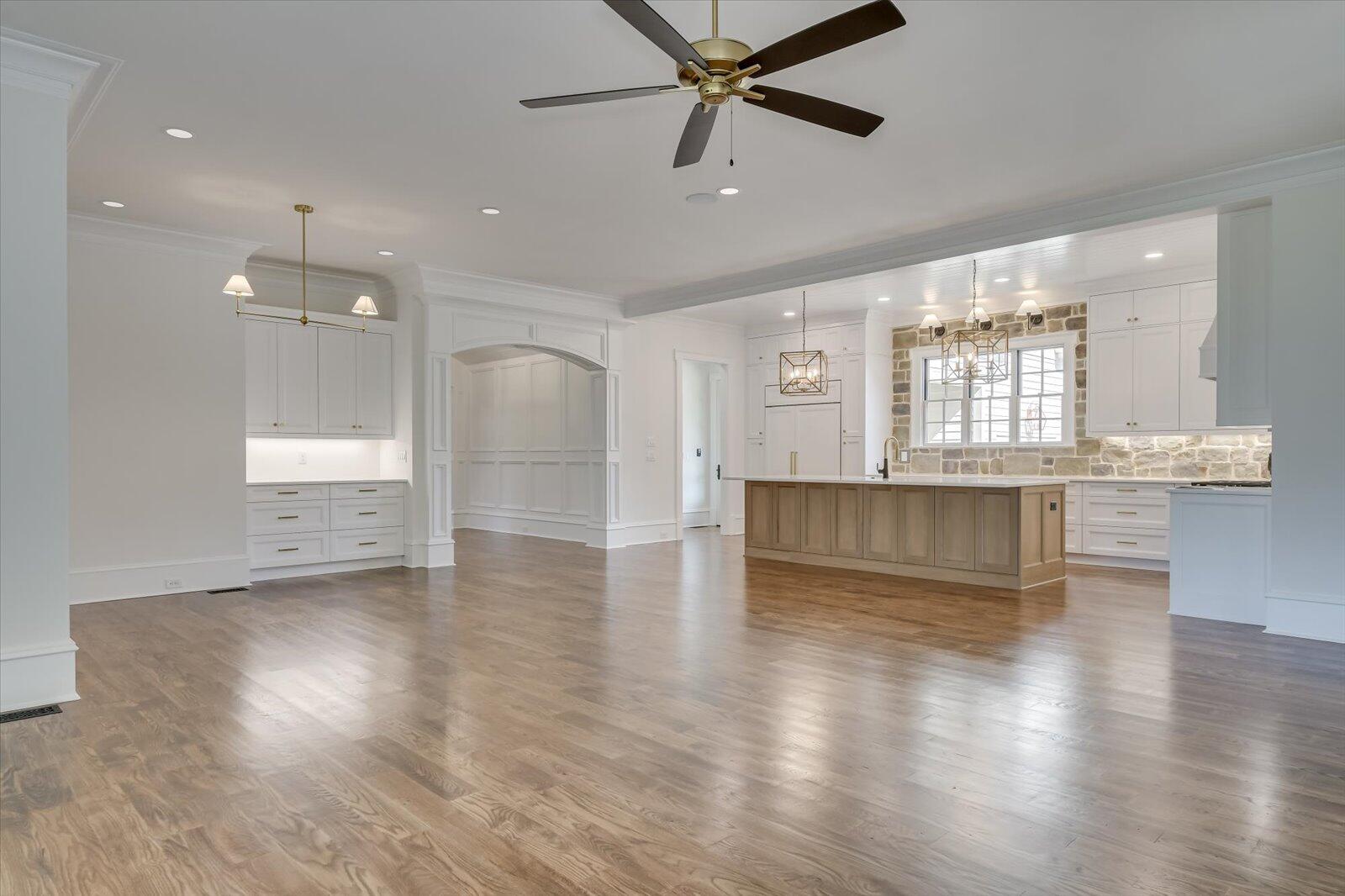 3102 Carillon Way