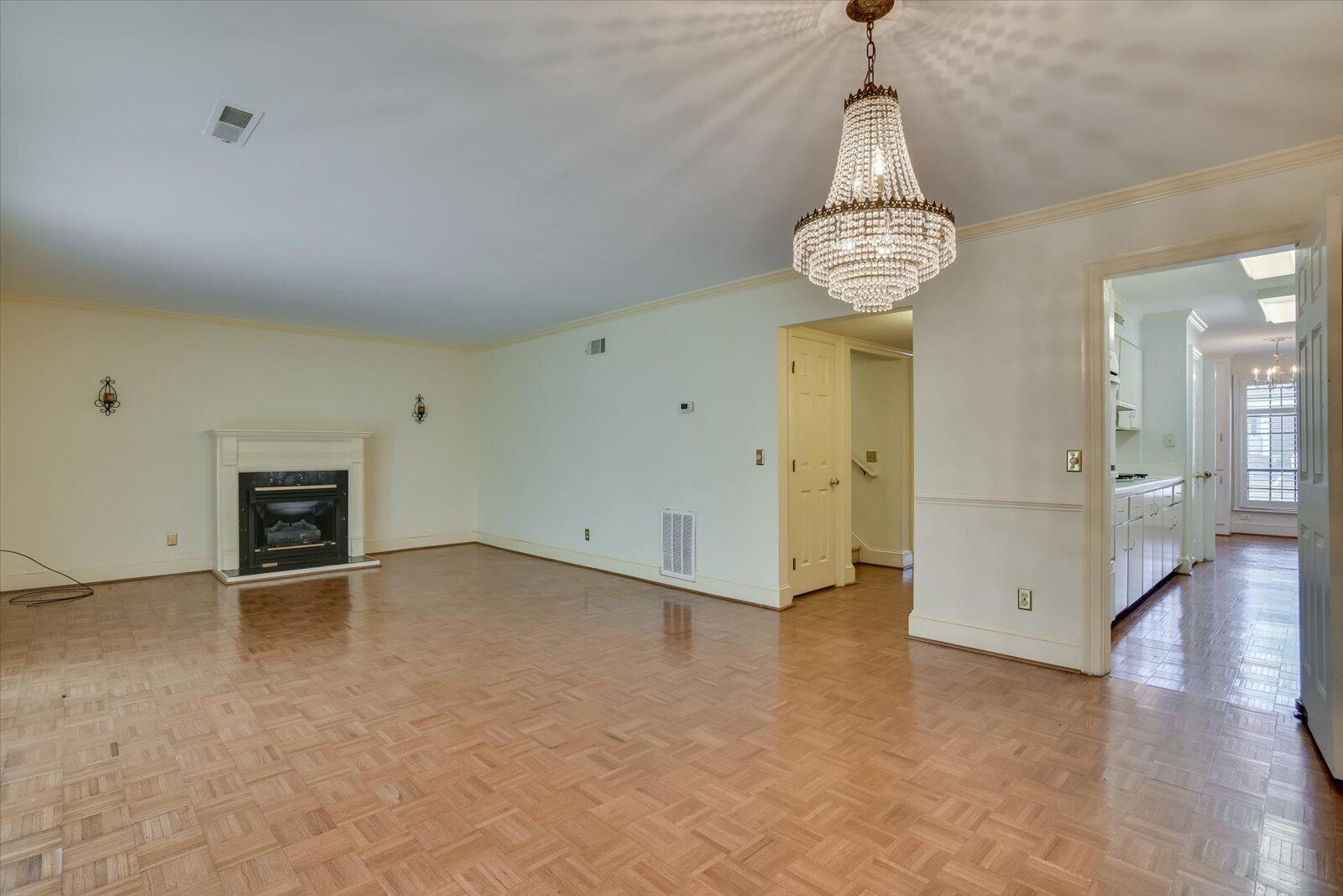 1215 Monte Sano Avenue 4