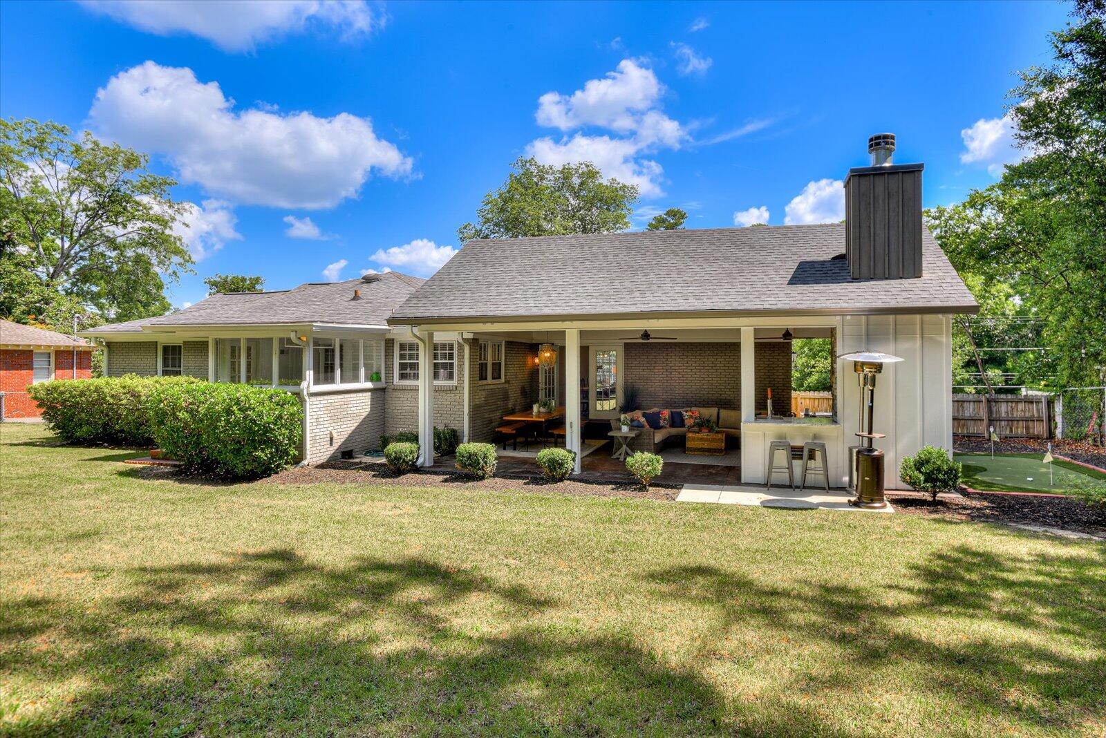 2216 Glendale Road