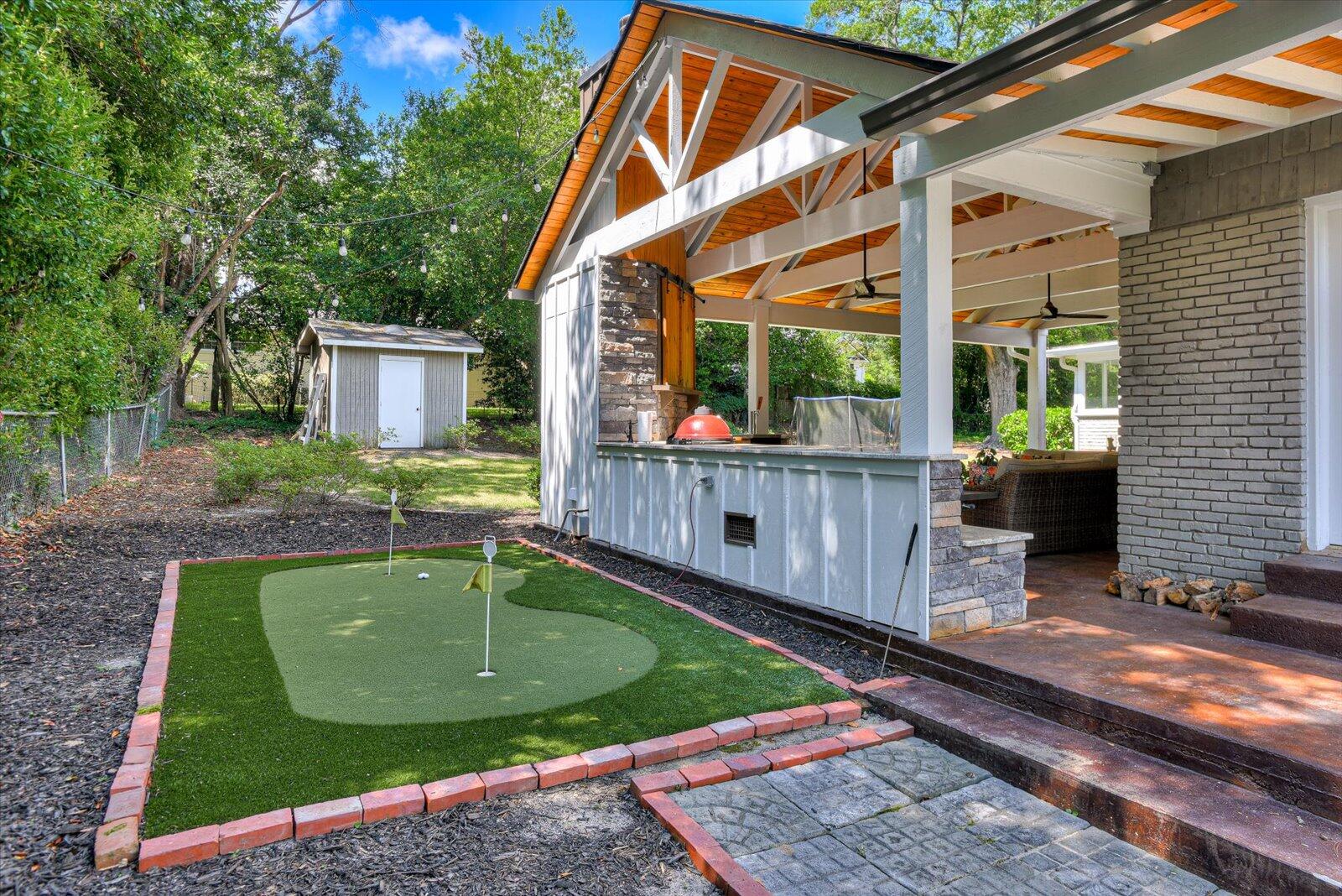 2216 Glendale Road