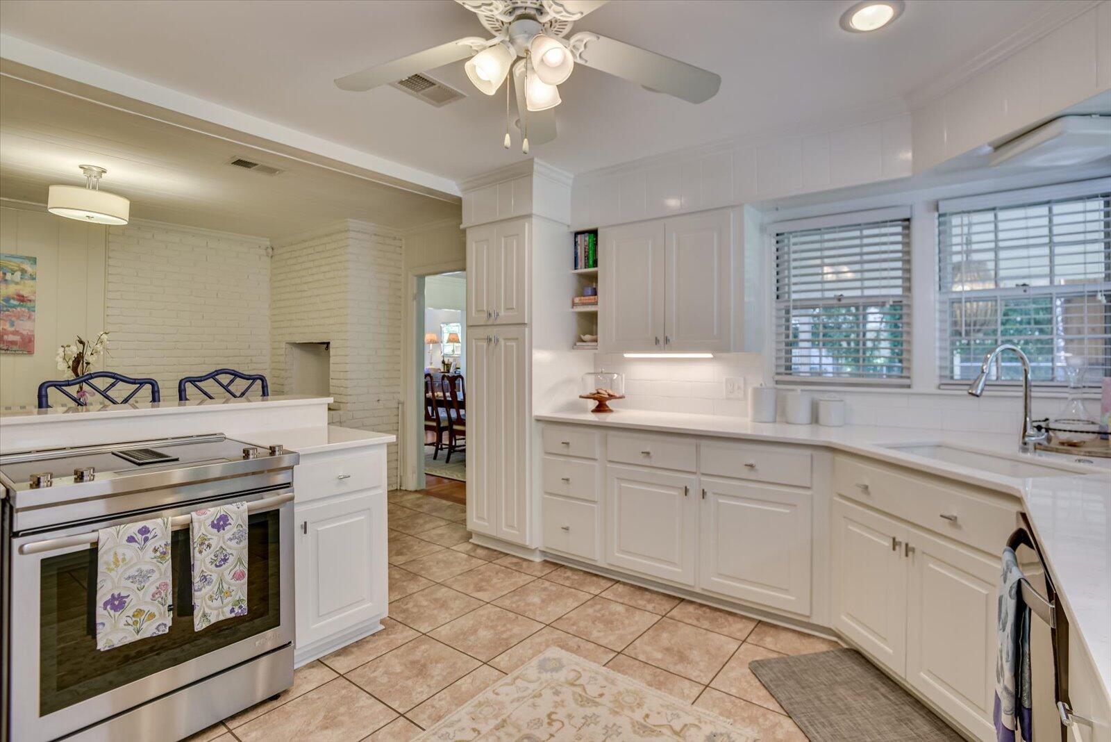 2216 Glendale Road