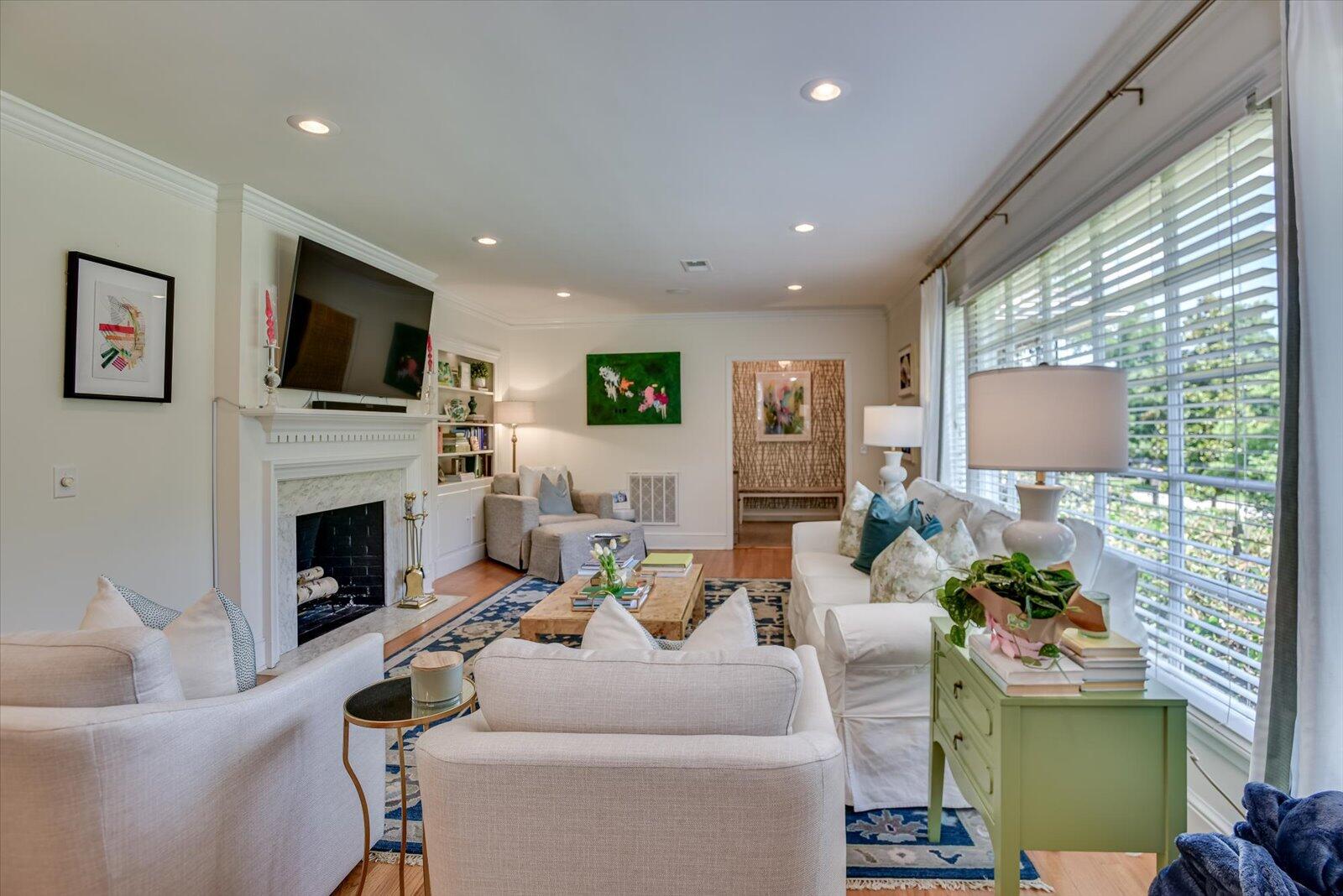 2216 Glendale Road