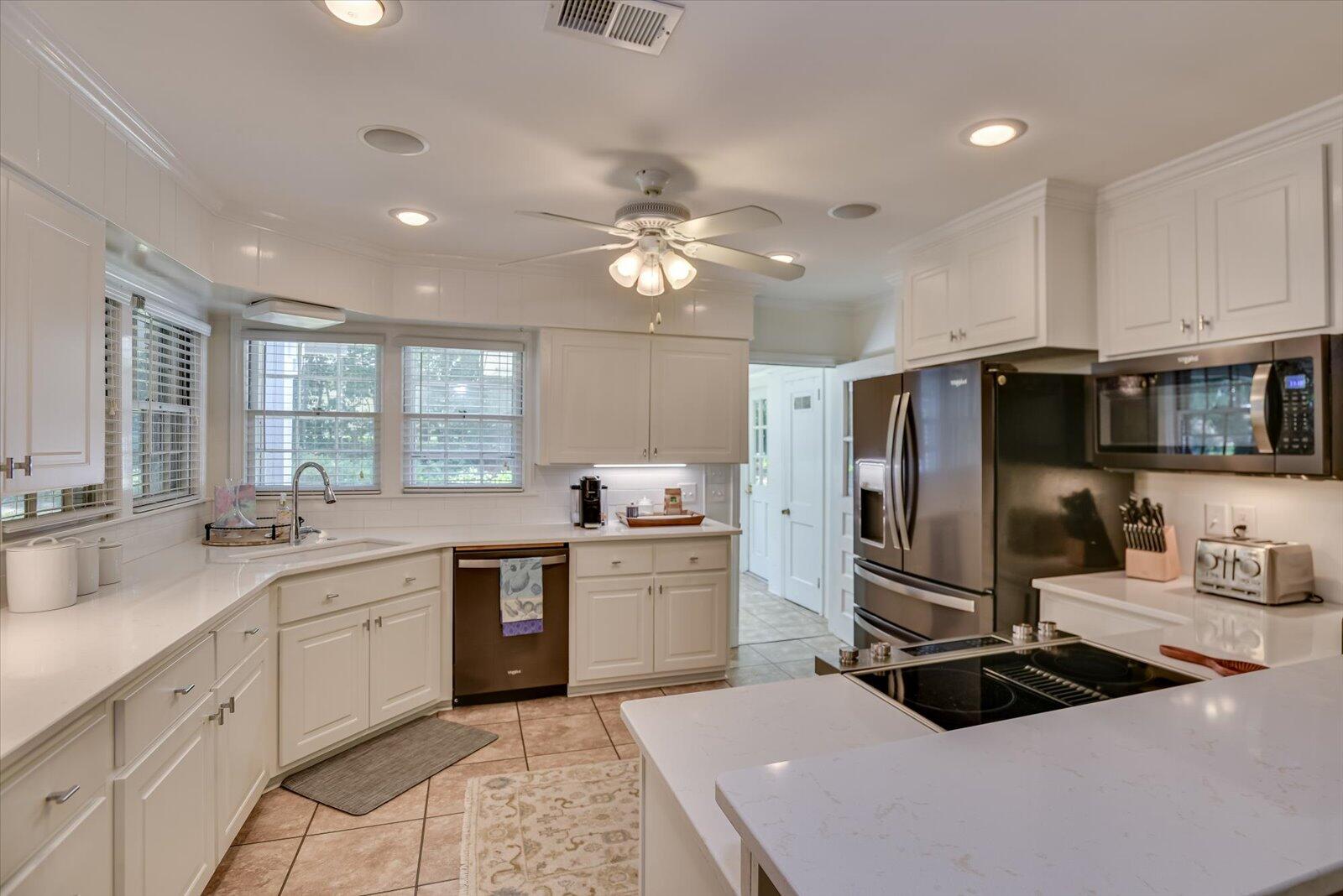 2216 Glendale Road
