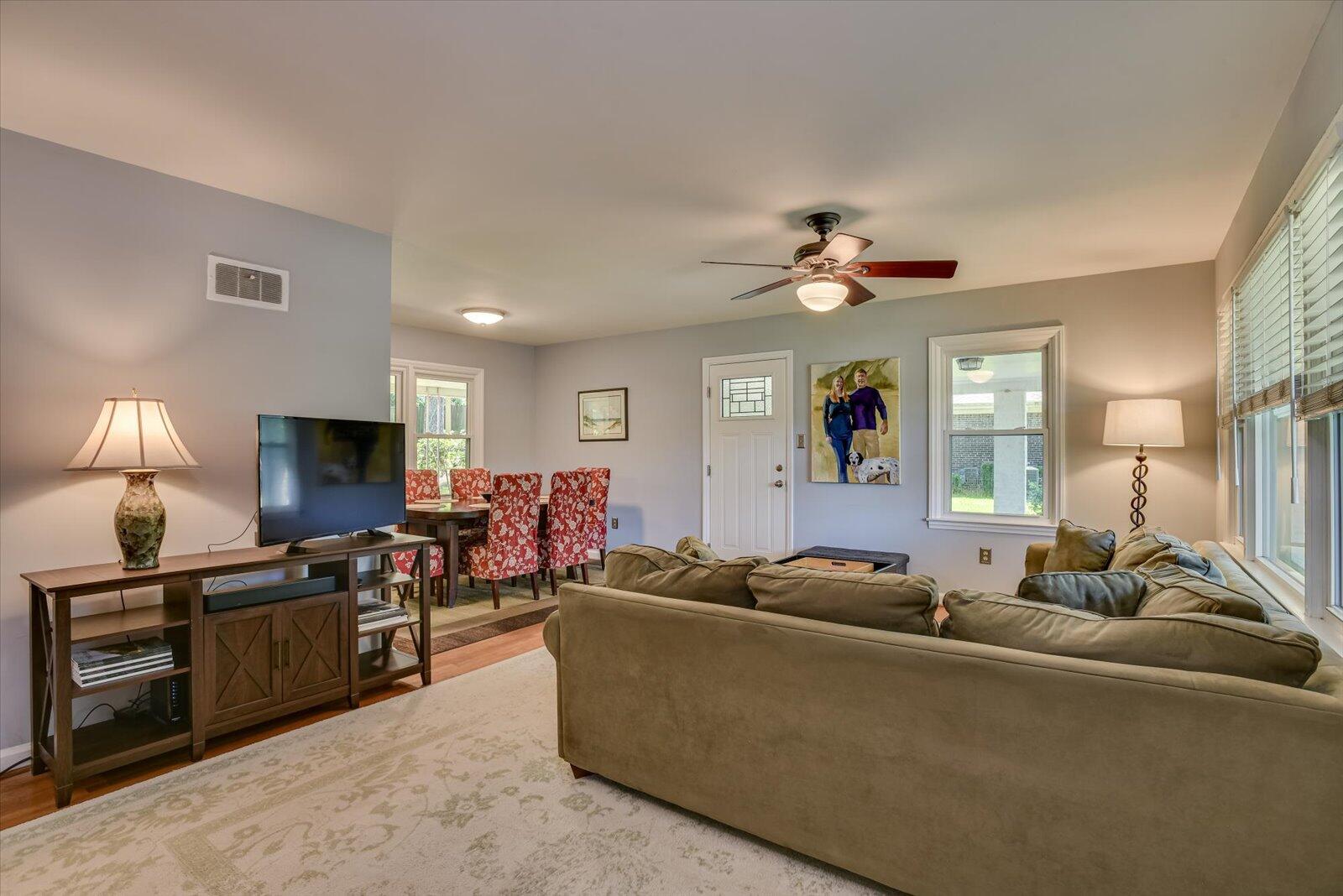 2407 W Vineland Road